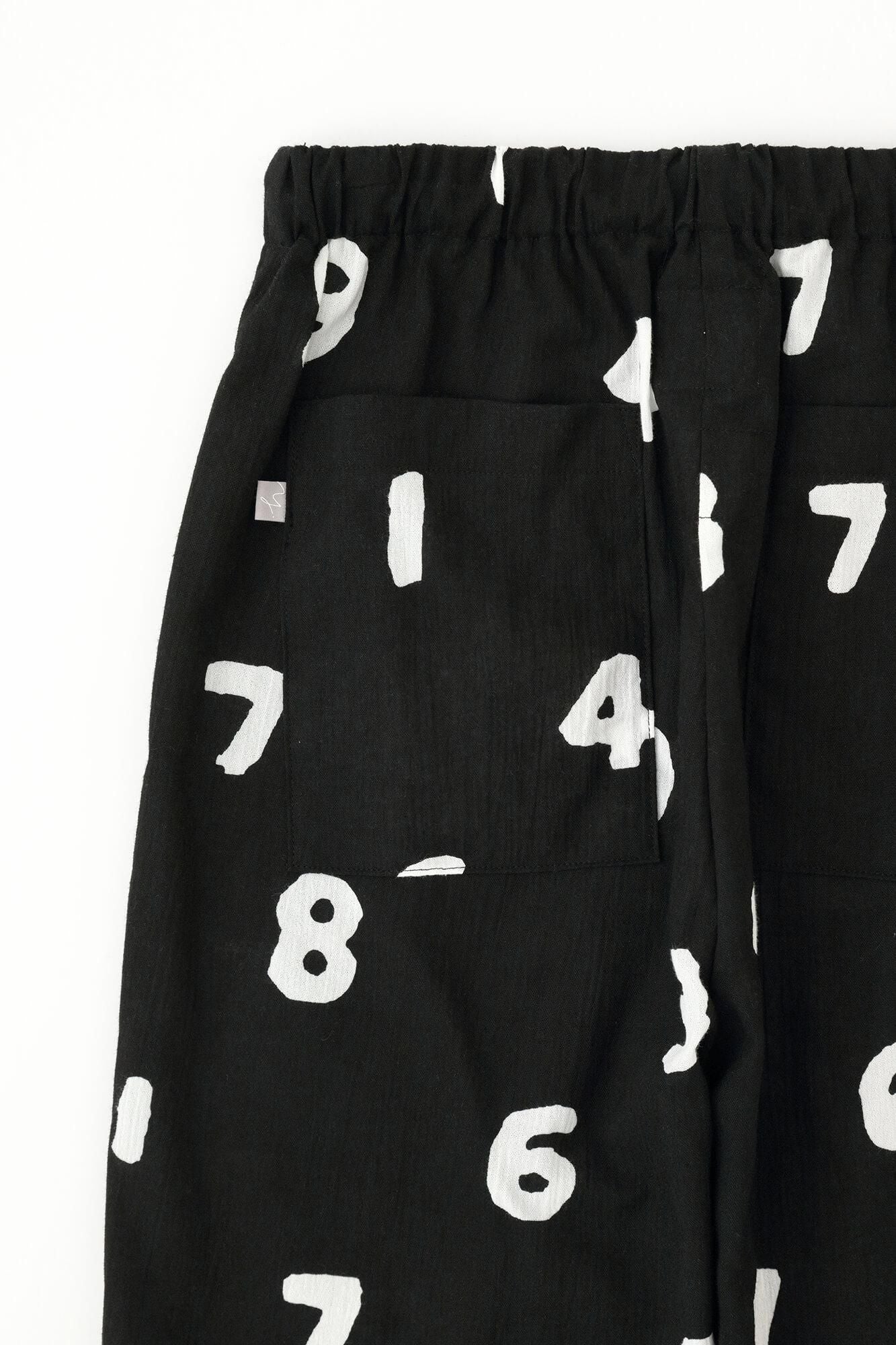 【官網限定】高島縮棉 20/20休閒窄管長褲/ SO-SU-U十數黑色