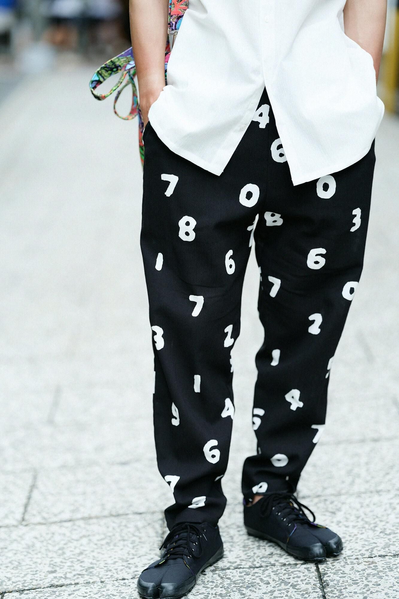 【官網限定】高島縮棉 20/20休閒窄管長褲/ SO-SU-U十數黑色