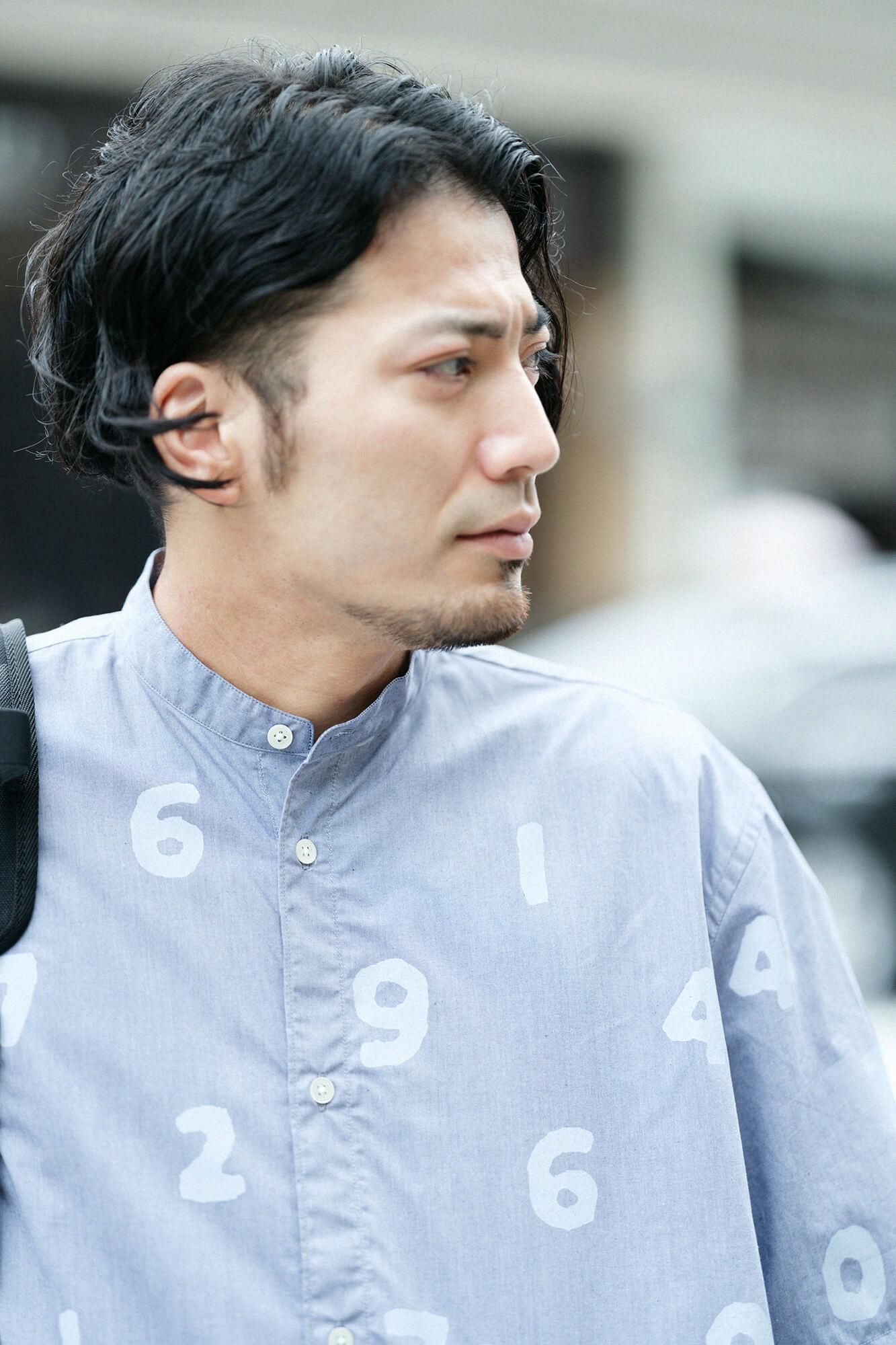 【net限定30%OFF】スタンドカラー半袖シャツ SP/SO-SU-U 紺鼠(こんねず)