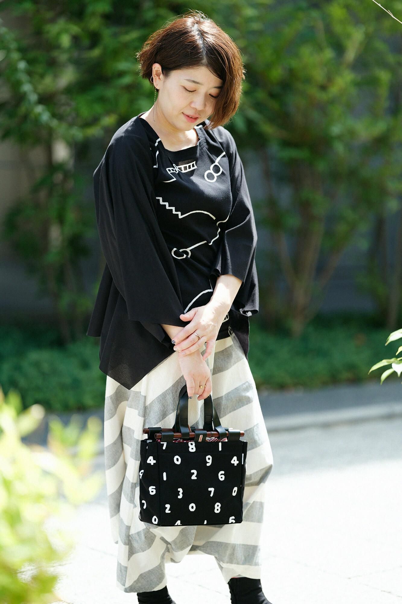 【net limited】Chizimi Cotton 40/40 Square Neck Shirt Elbow Length Sleeve/Chari Black