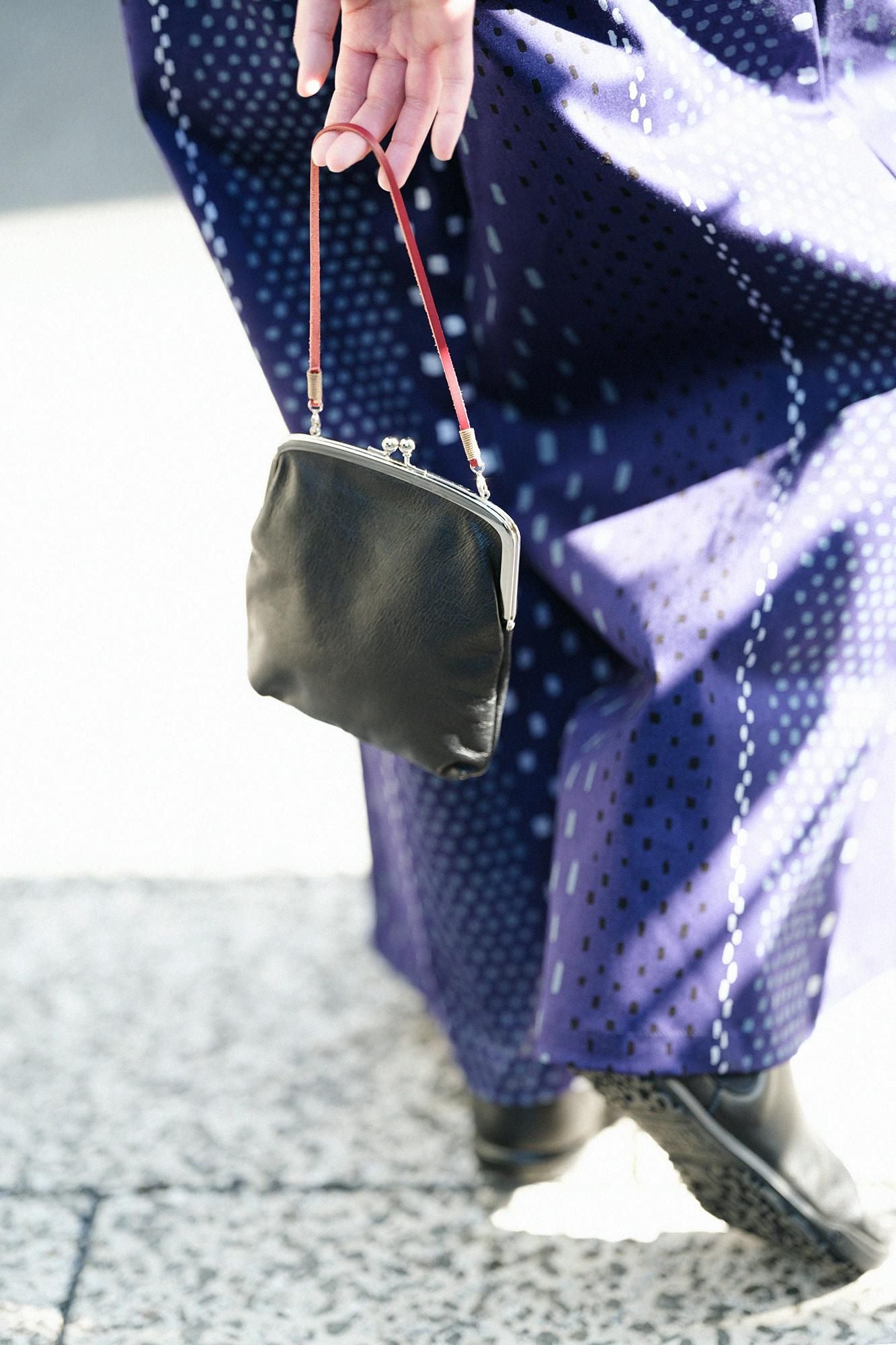 革 がま口 (大)/濡羽色(ぬればいろ)×豆SO-SU-U