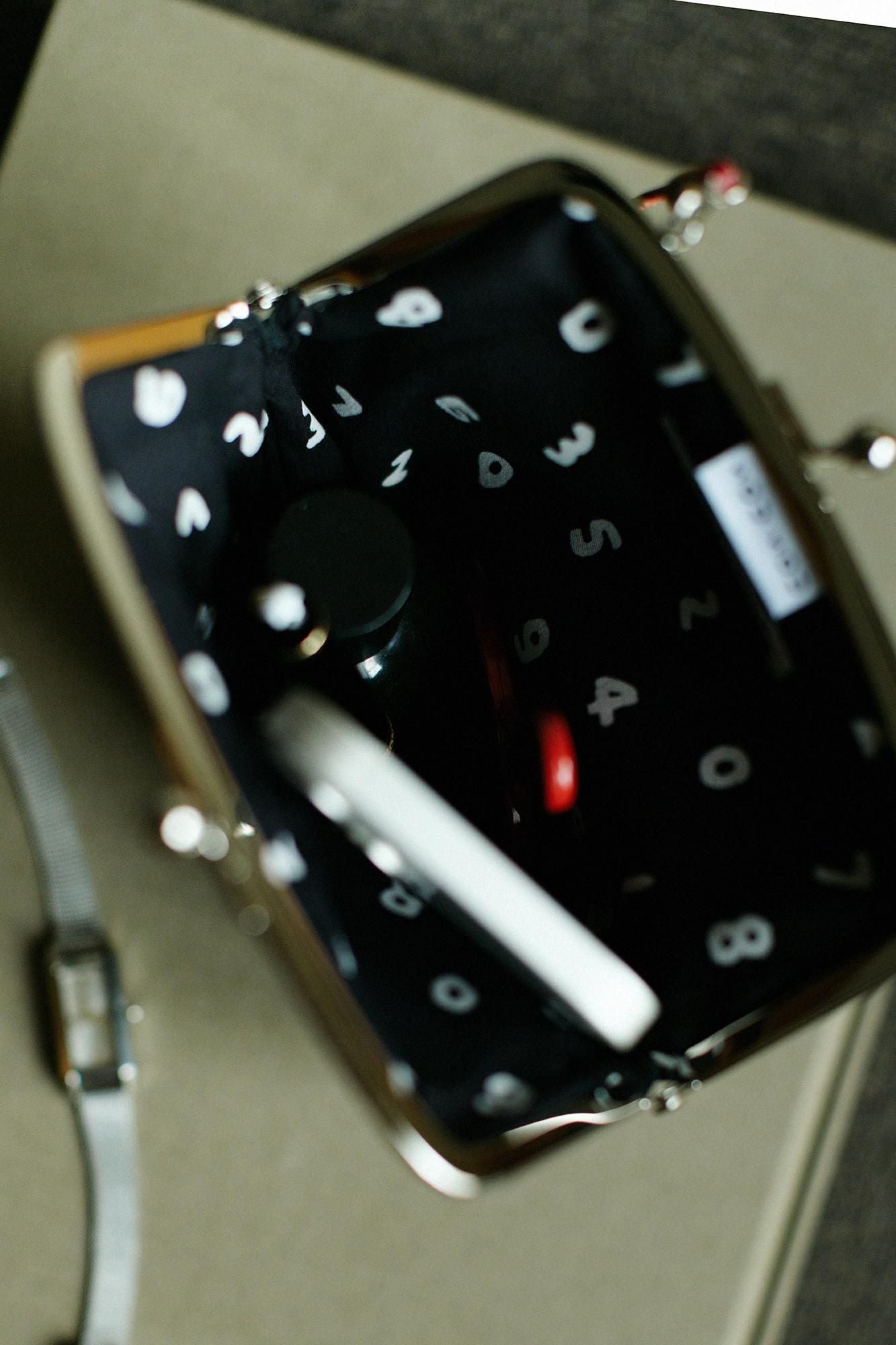 革 がま口 (大)/濡羽色(ぬればいろ)×豆SO-SU-U