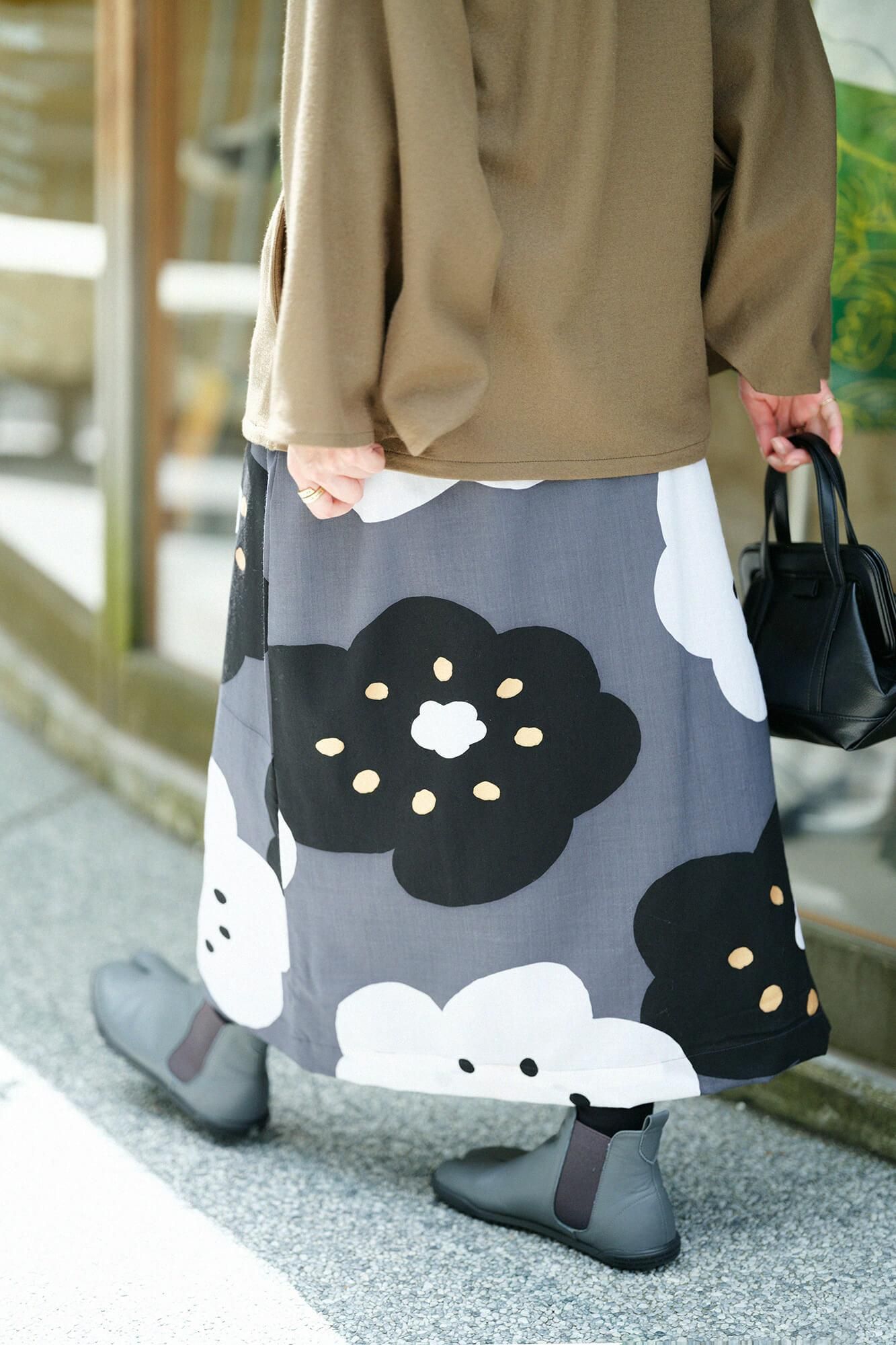 Muslin Wool Long Skirt / Dark Grey Smile