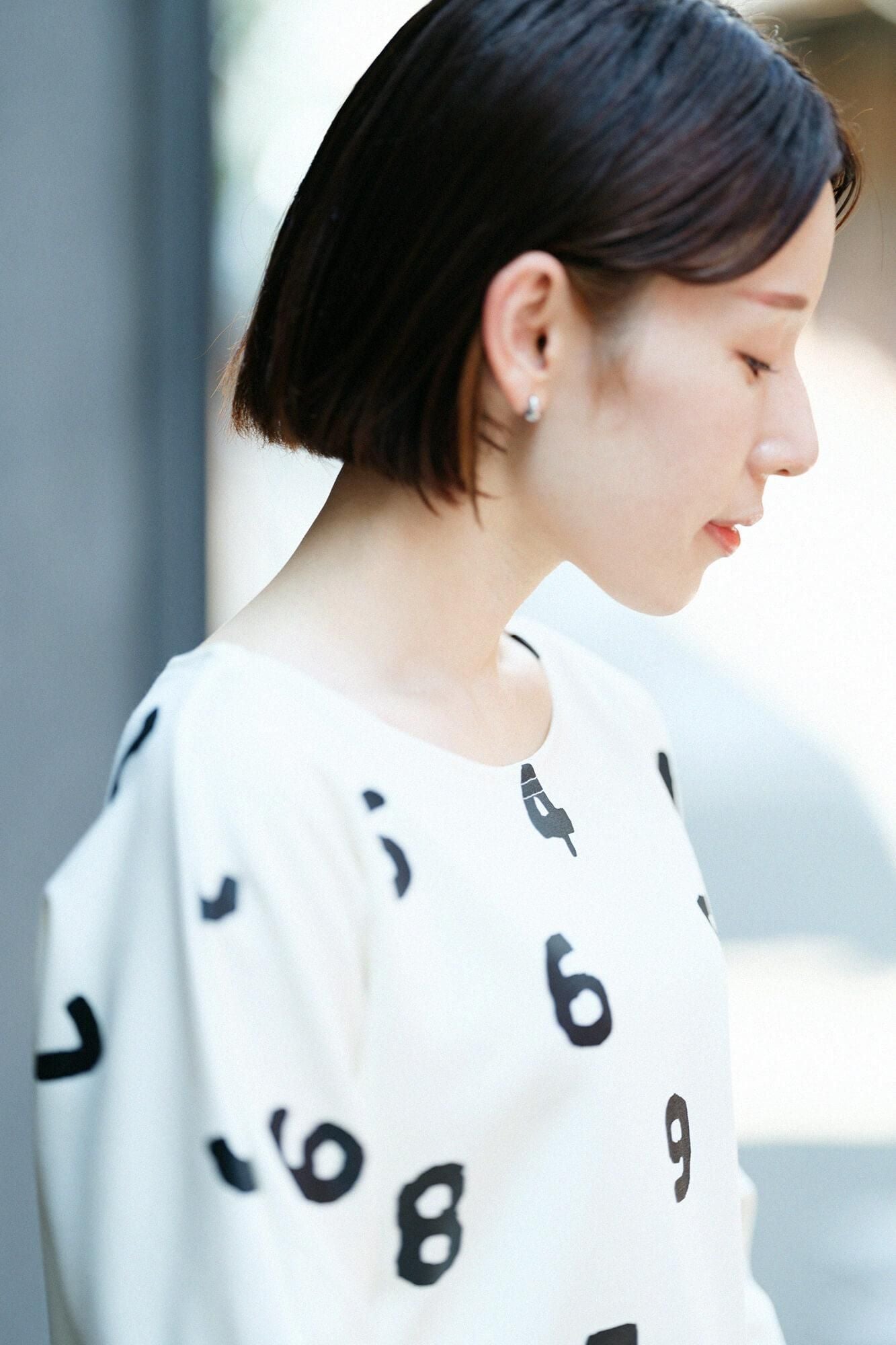 【net限定】ダンボールニット 型ぬき長袖Tシャツ/SO-SU-U上下(しょうか) 生白(きじろ)