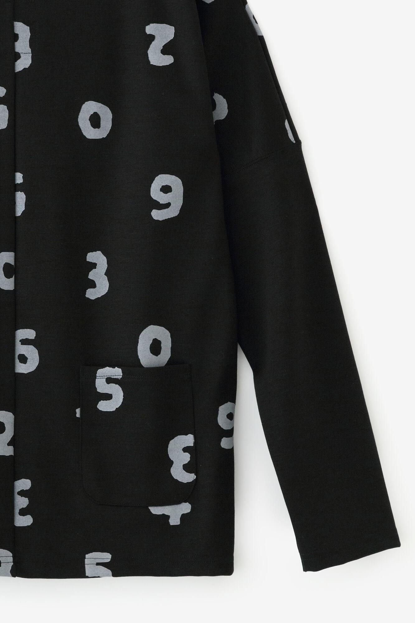 【net限定】ダンボールニット 型ぬき長袖Tシャツ/SO-SU-U上下(しょうか) 濡羽色(ぬればいろ)