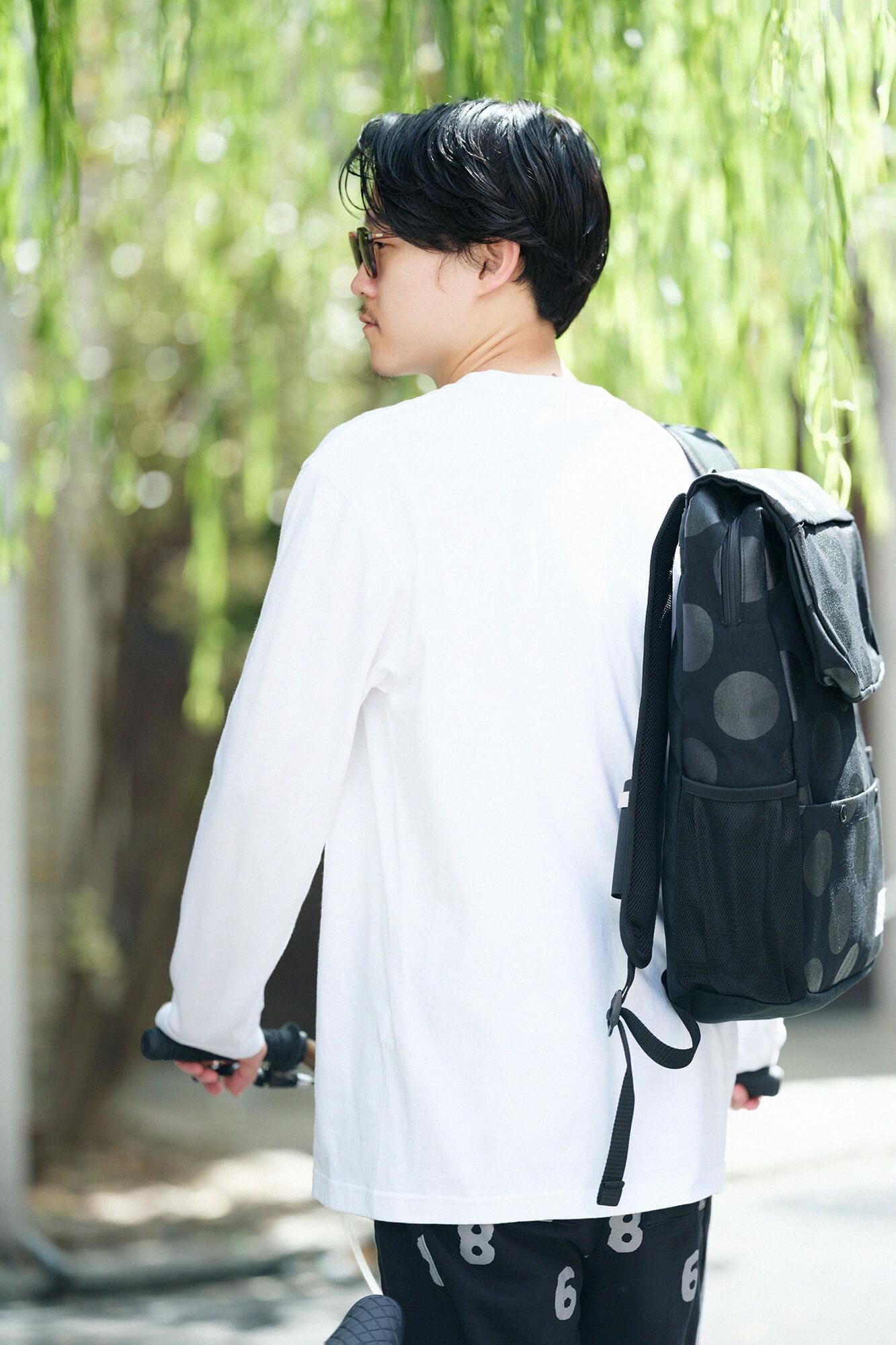 Long-sleeved escape Pocket T-shirt / White