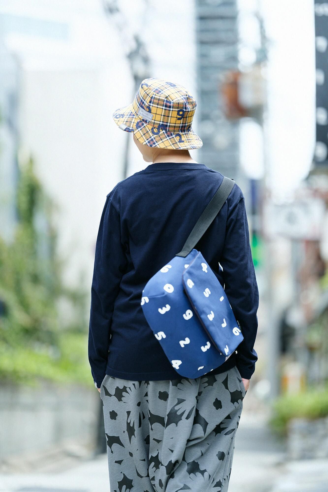 Long-sleeved escape Pocket T-shirt / Navy