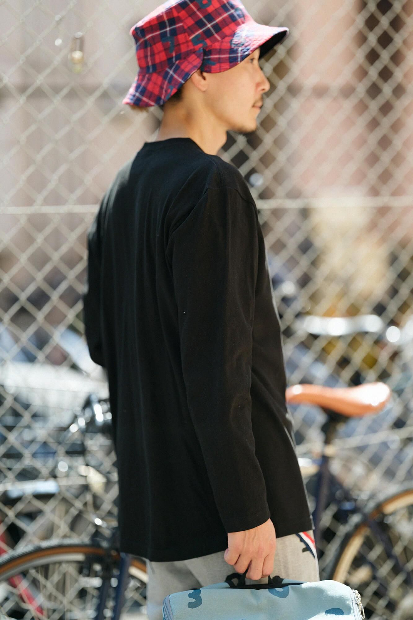 Long-sleeved escape Pocket T-shirt / Black