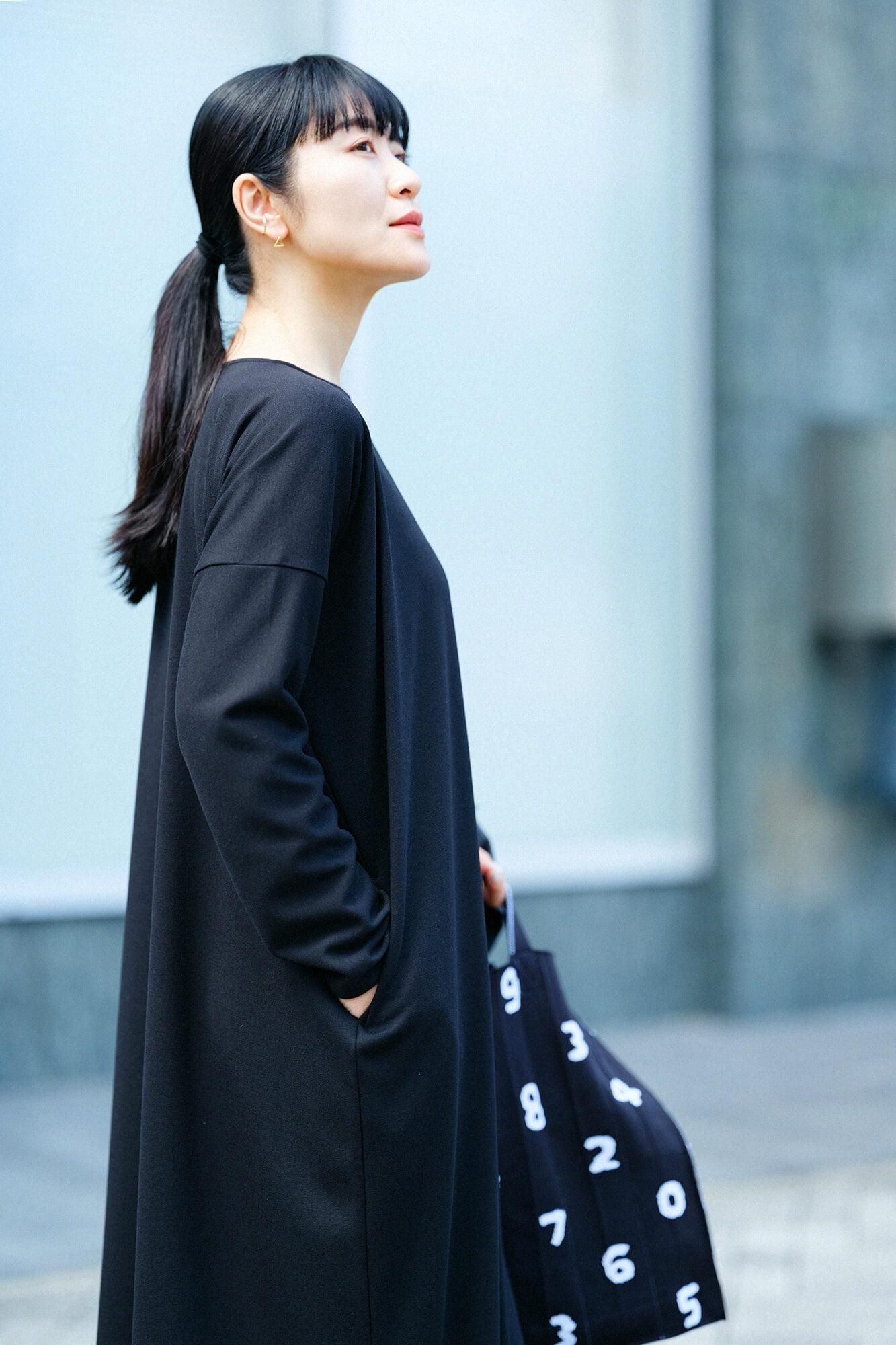 羊毛混合打孔roma船颈L/S连衣裙/湿羽毛颜色(Nuarairo)