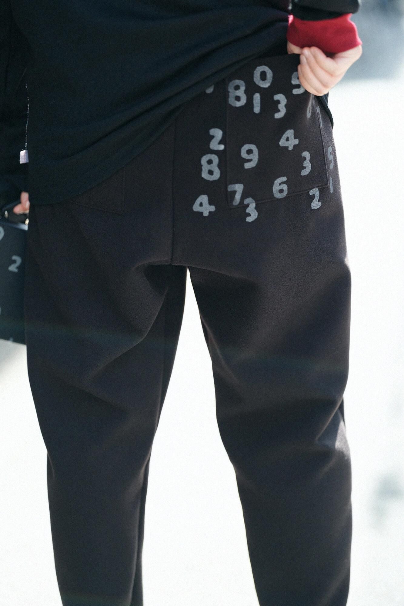 【online한정】멜턴 이지 테이퍼드 팬츠/검은색