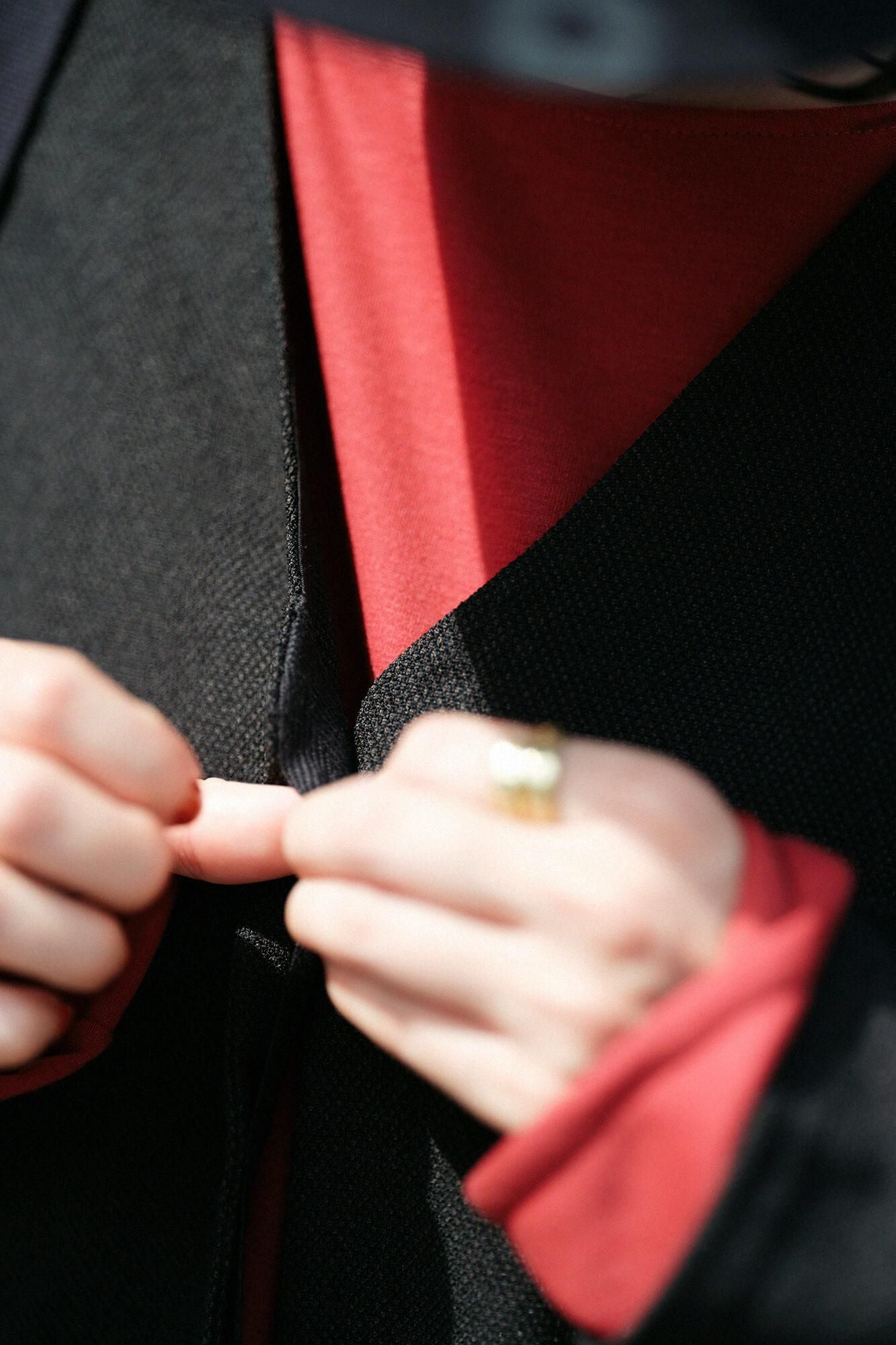 多樣織V領 輕型外套/黑色