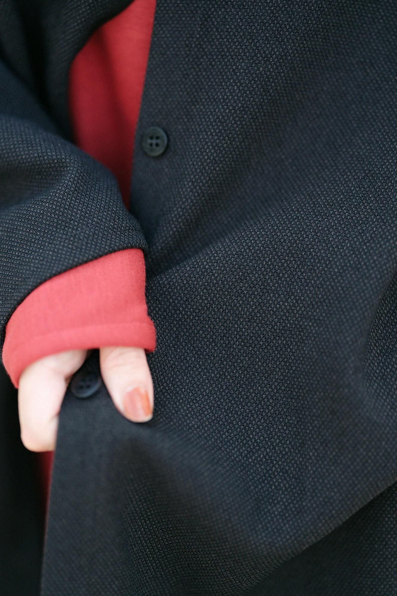 多樣織V領 輕型外套/黑色