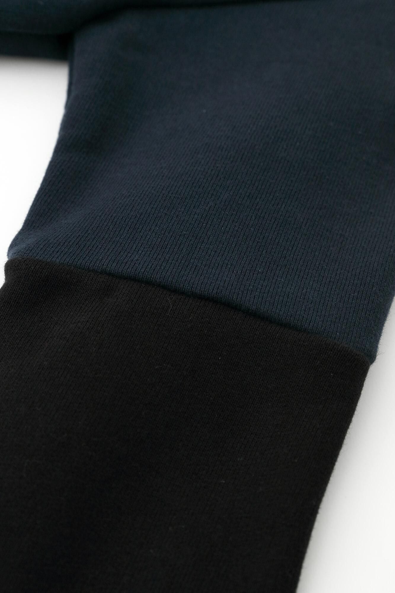 ●Fleece Lining Bi-color Sleeve Cardigan / Navy × Black