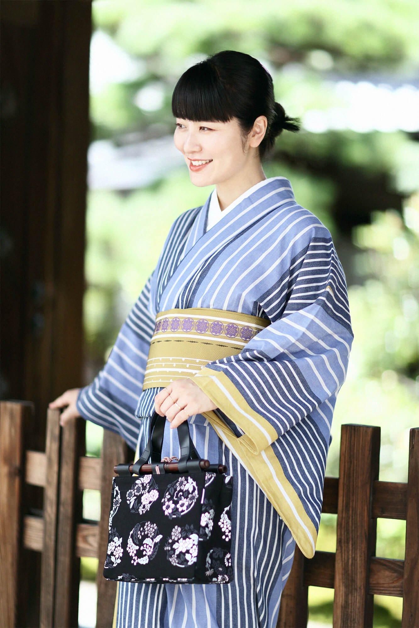 道行小筥(みちゆきこばこ) 染竹(そめだけ)/花丸文様(はなまるもんよう)2