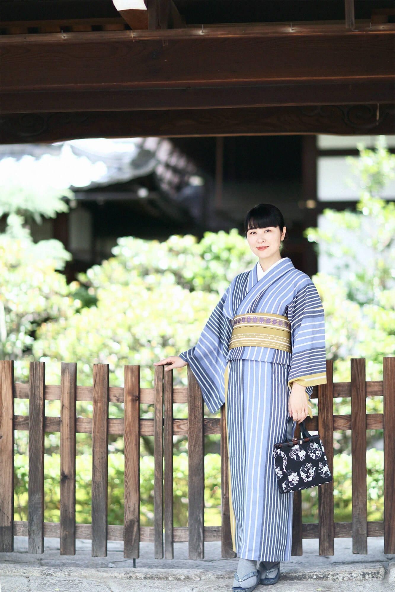 道行小筥(みちゆきこばこ) 染竹(そめだけ)/花丸文様(はなまるもんよう)2