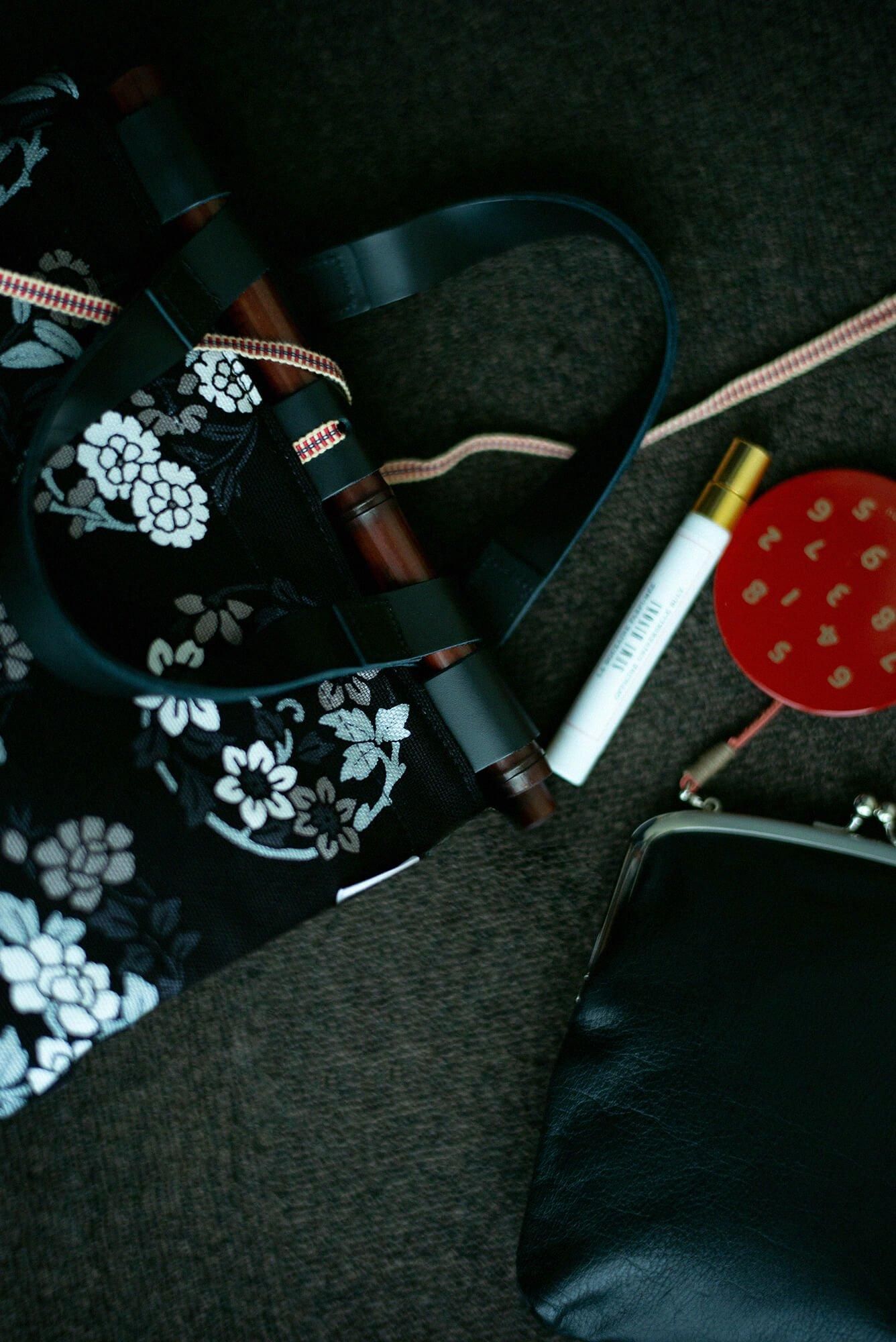 道行小筥(みちゆきこばこ) 染竹(そめだけ)/花丸文様(はなまるもんよう)2