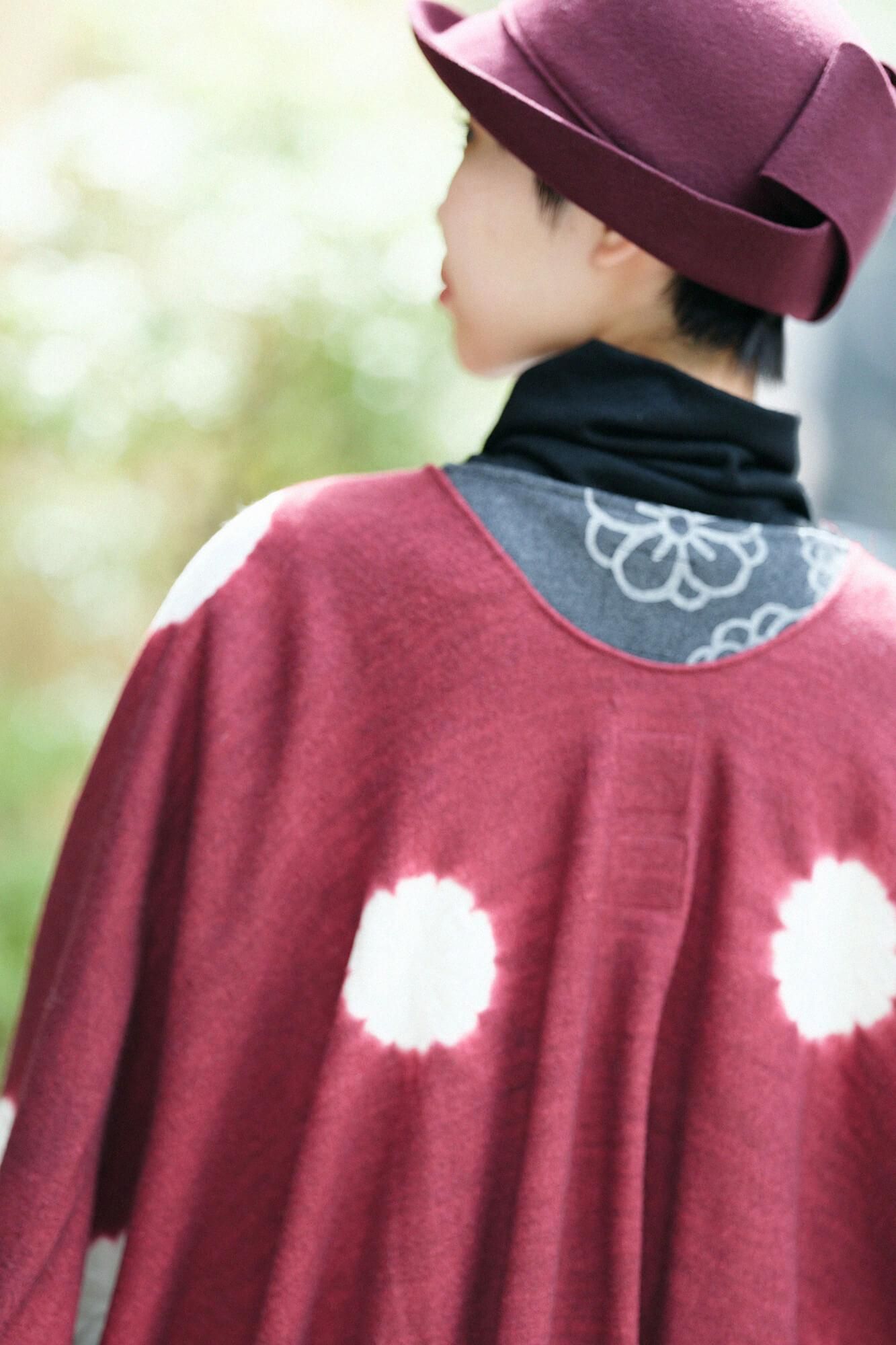 【net限定】近清絞り 梳毛(そもう) 強圧縮天竺(きょうあっしゅくてんじく) きさらぎ/水玉大(みずたまだい) 臙脂色(えんじいろ)×鳥の子色(とりのこいろ)