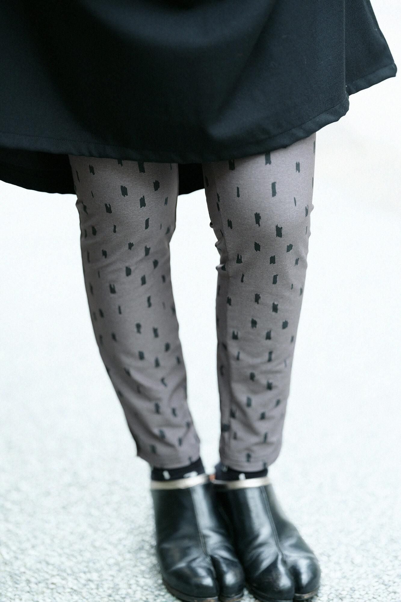 【net Limited】Fine Brushed Hair Twill Weave Slim-type Leggings Pants / Scattered Clouds Lead Color