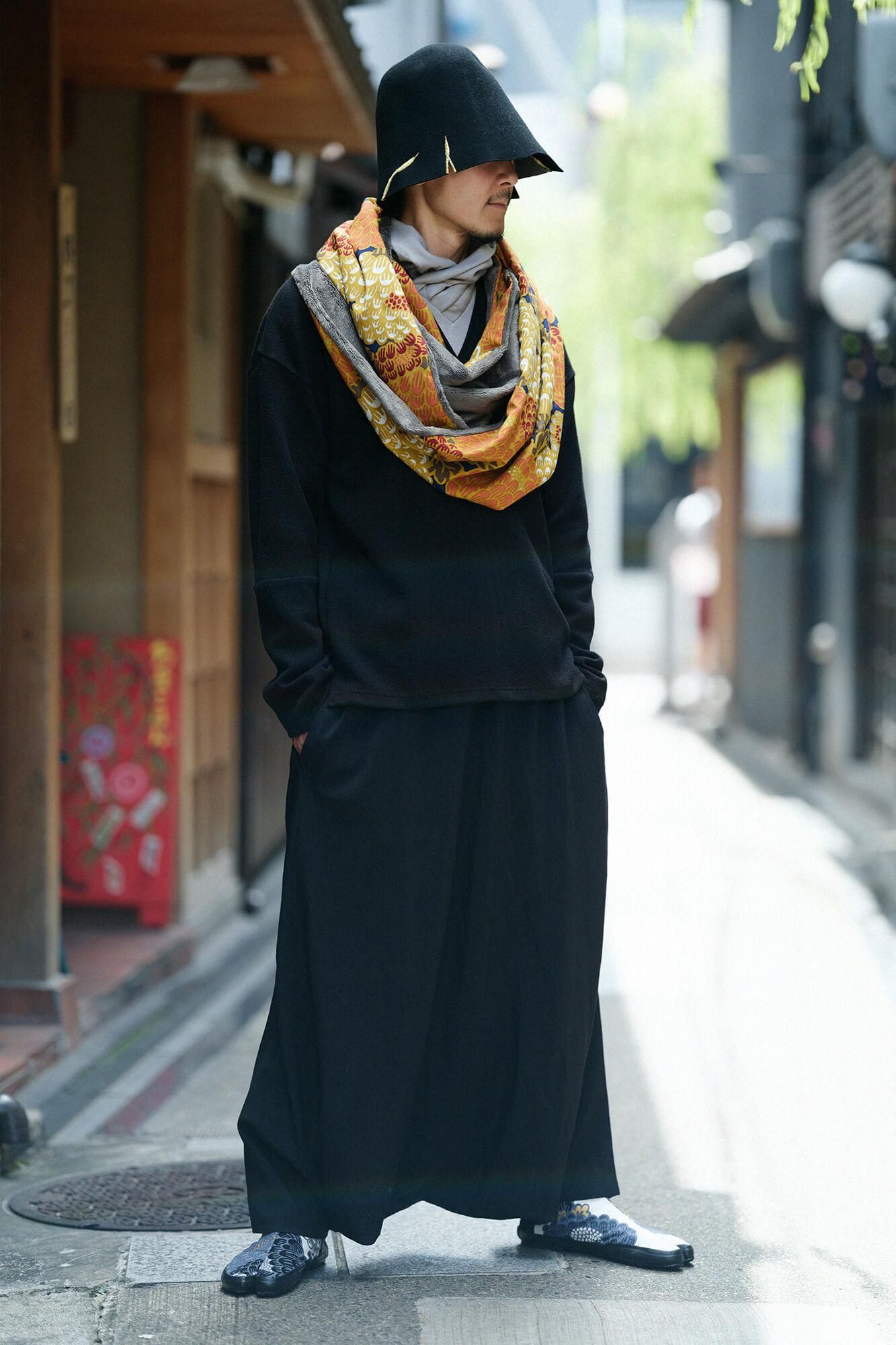 舶來梳毛針織 雙色袖V領貫頭衣/黑色