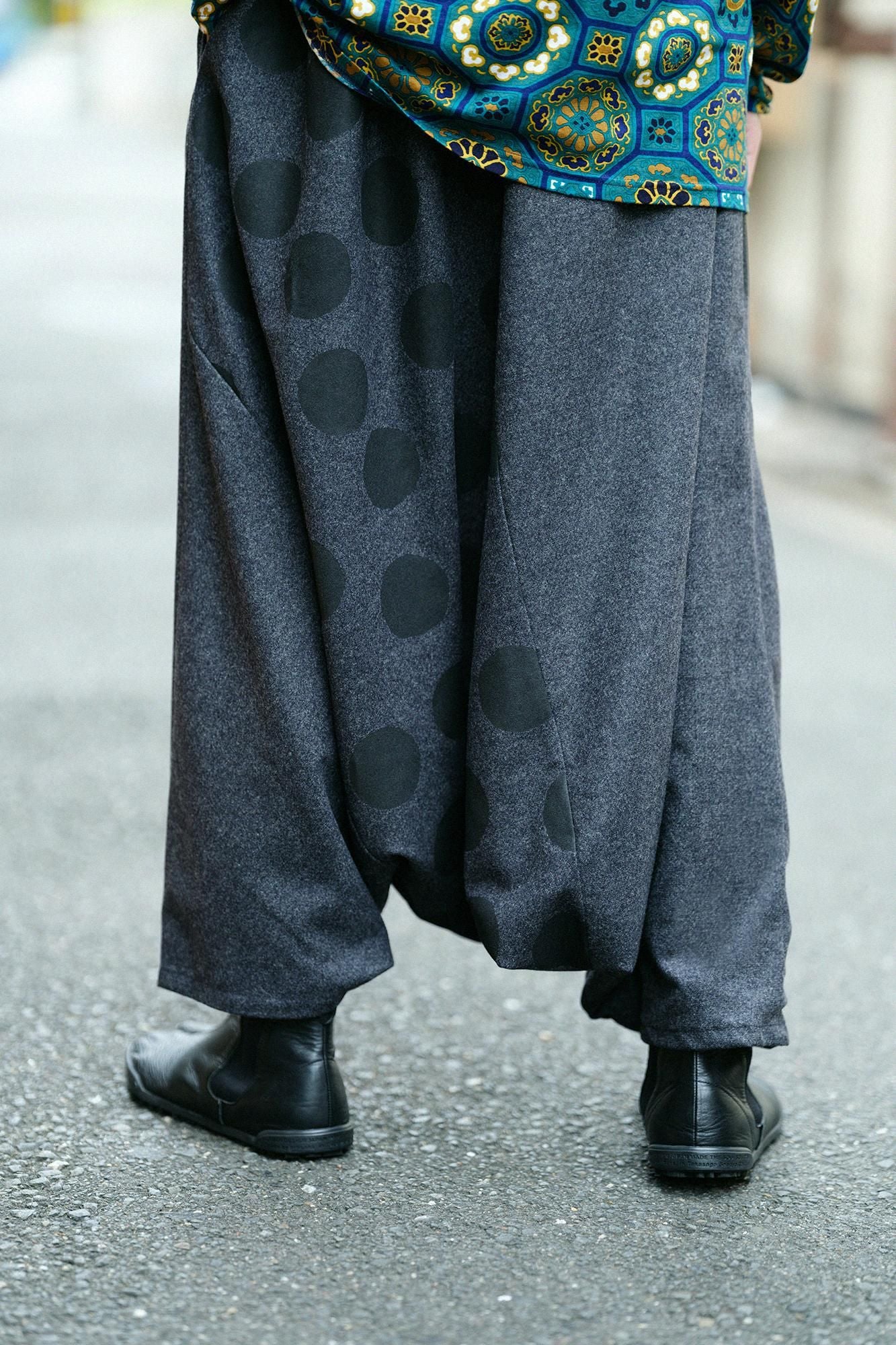 梳毛 富士(飛鼠褲)2.0/深灰色×圓點