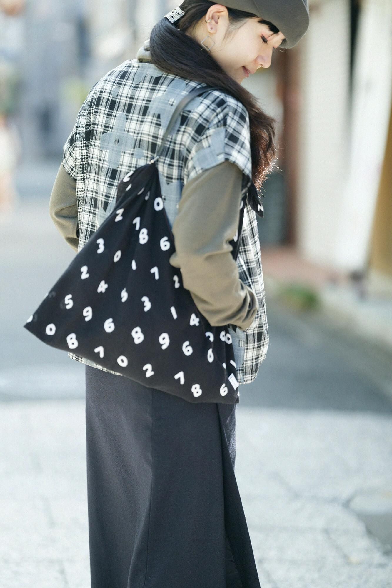 Combed Yarn Lattice Weave Square Top Shoulder Line / Floral Breeze from Mountain and Blank