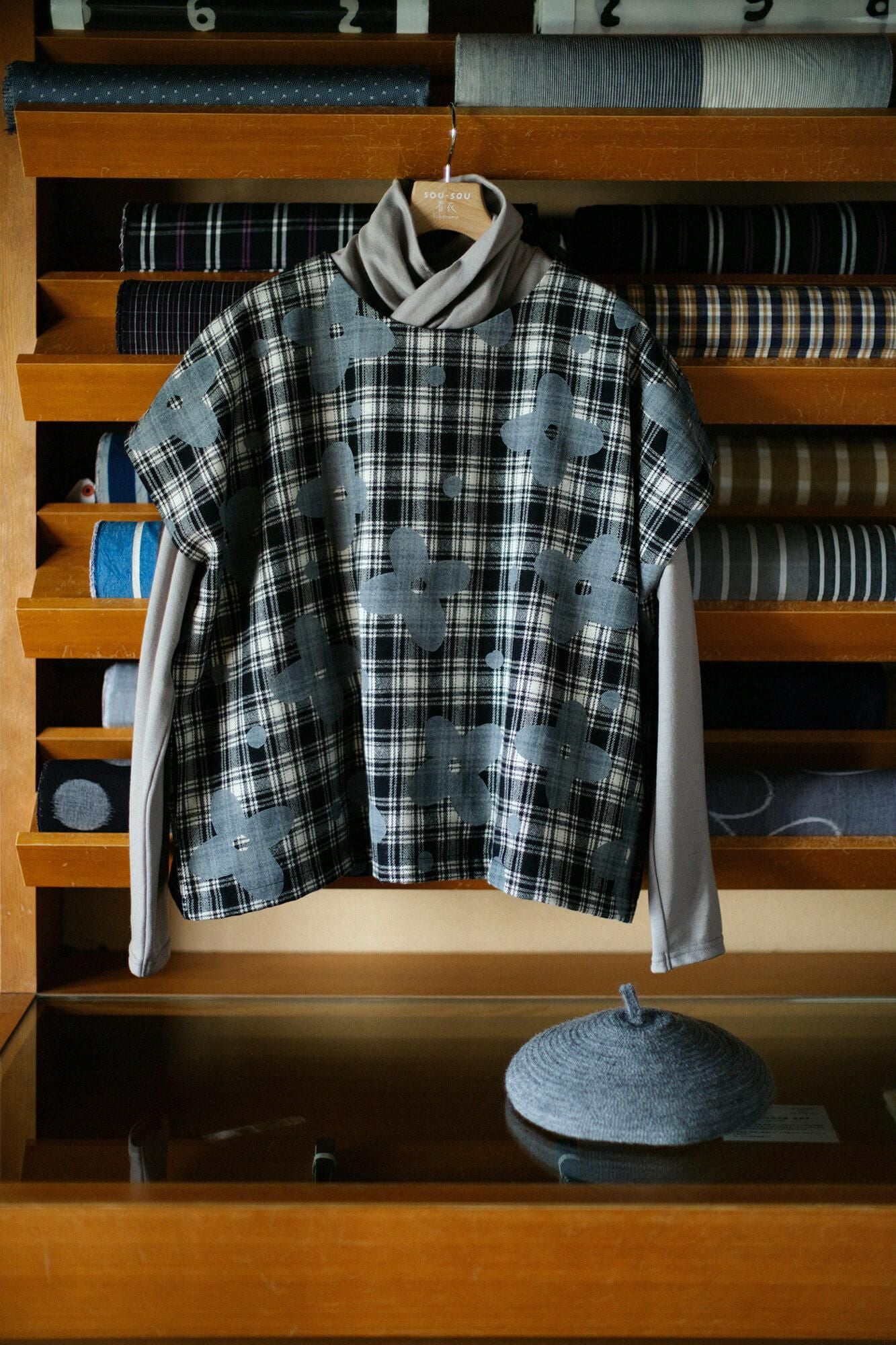 【net Limited】Combed Yarn Lattice Weave Square Top Shoulder Line / Floral Breeze from Mountain