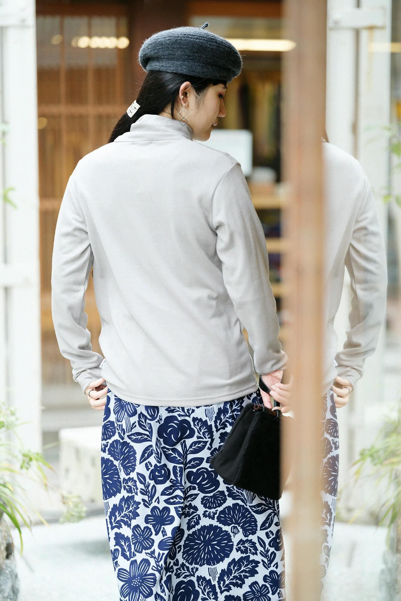 平針織 可洗羊毛 高領上衣/灰汁色