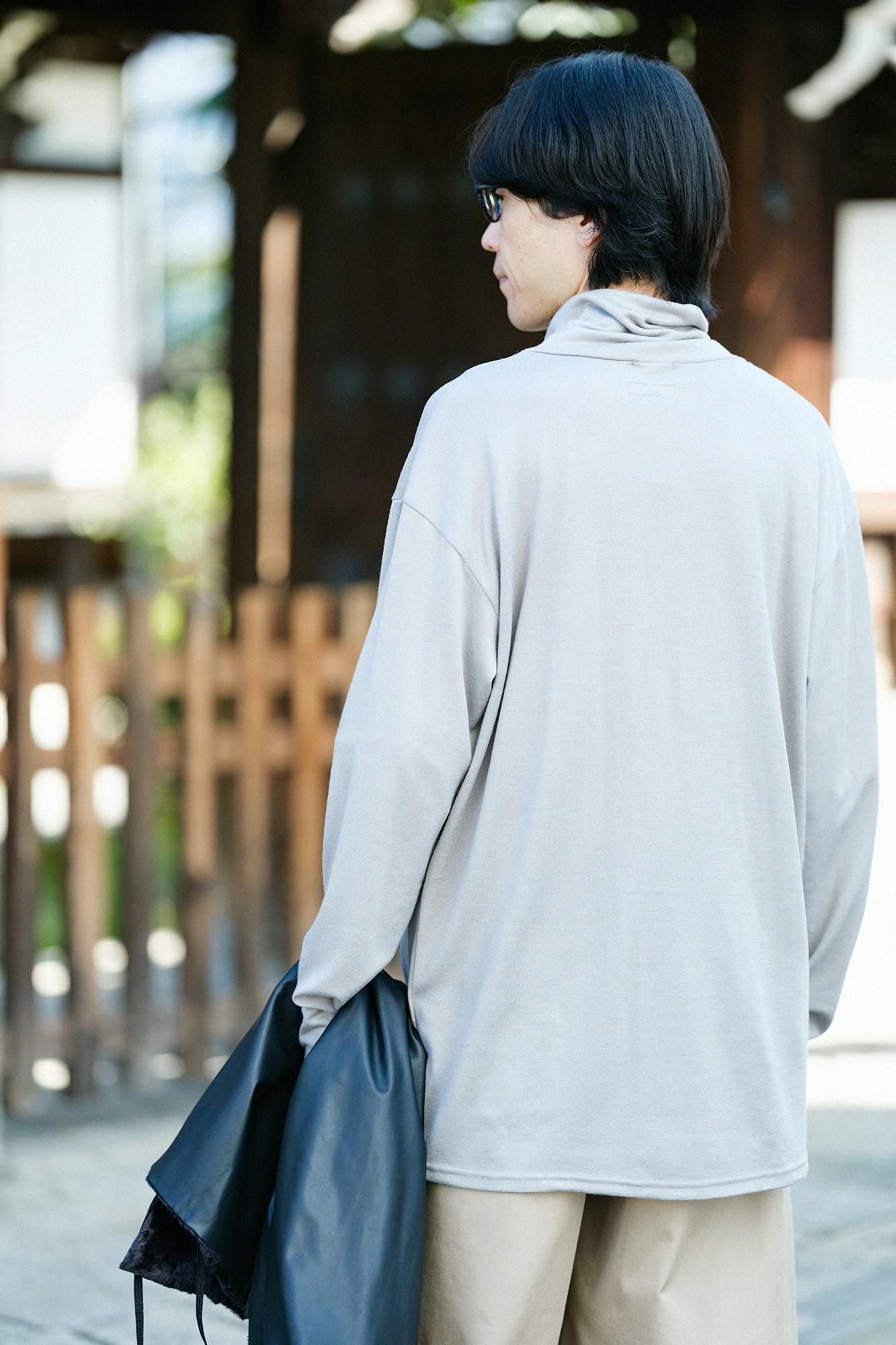 平針織 可洗羊毛 高領上衣/灰汁色