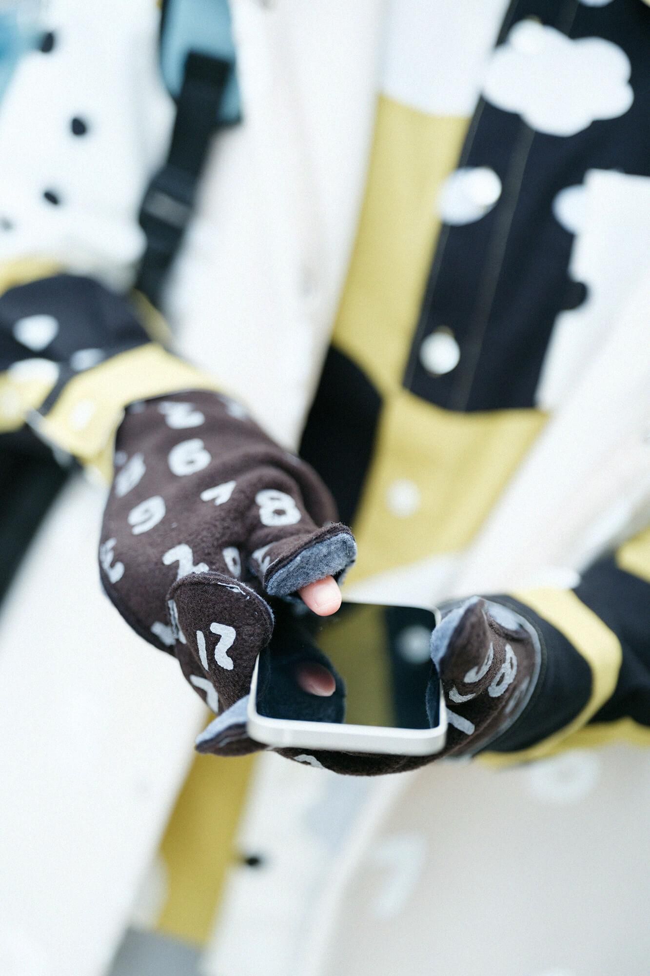 あっちグローブ touch/SO-SU-U昆(こん) 上下(しょうか) 濡羽色(ぬればいろ)