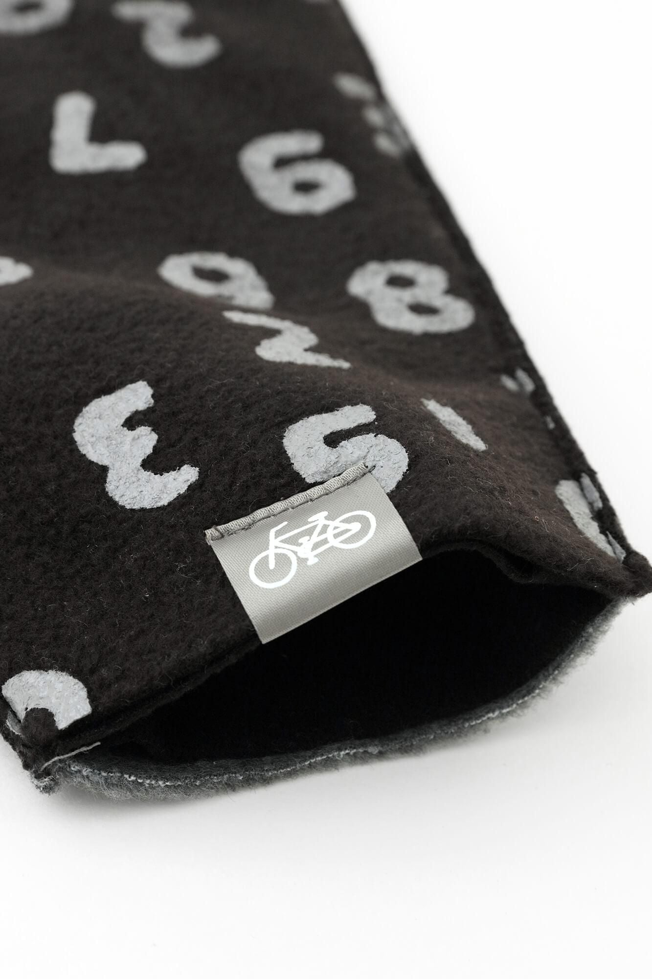 あっちグローブ touch/SO-SU-U昆(こん) 上下(しょうか) 濡羽色(ぬればいろ)