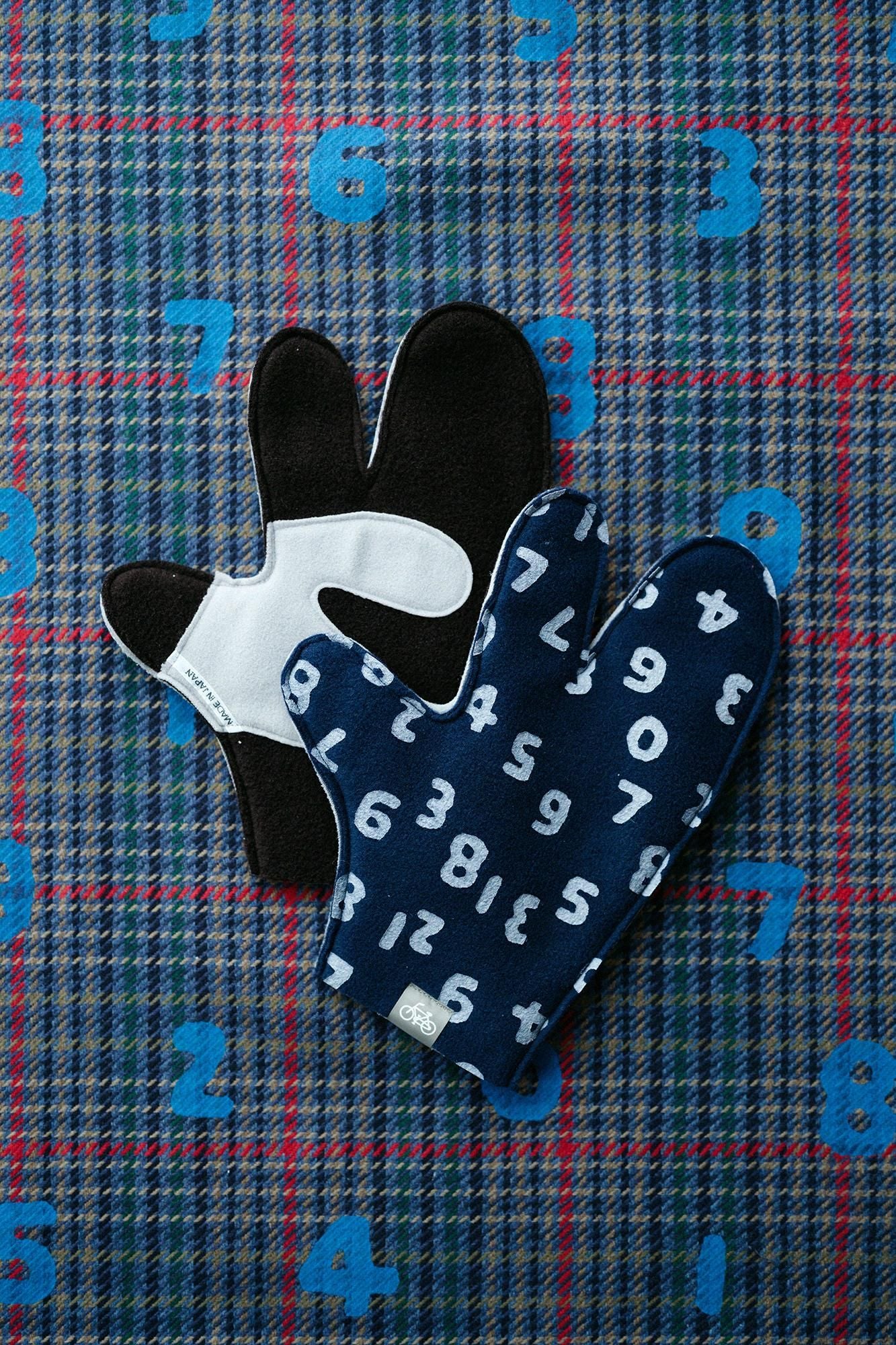 あっちグローブ touch/SO-SU-U昆(こん) 上下(しょうか) 濃紺(のうこん)