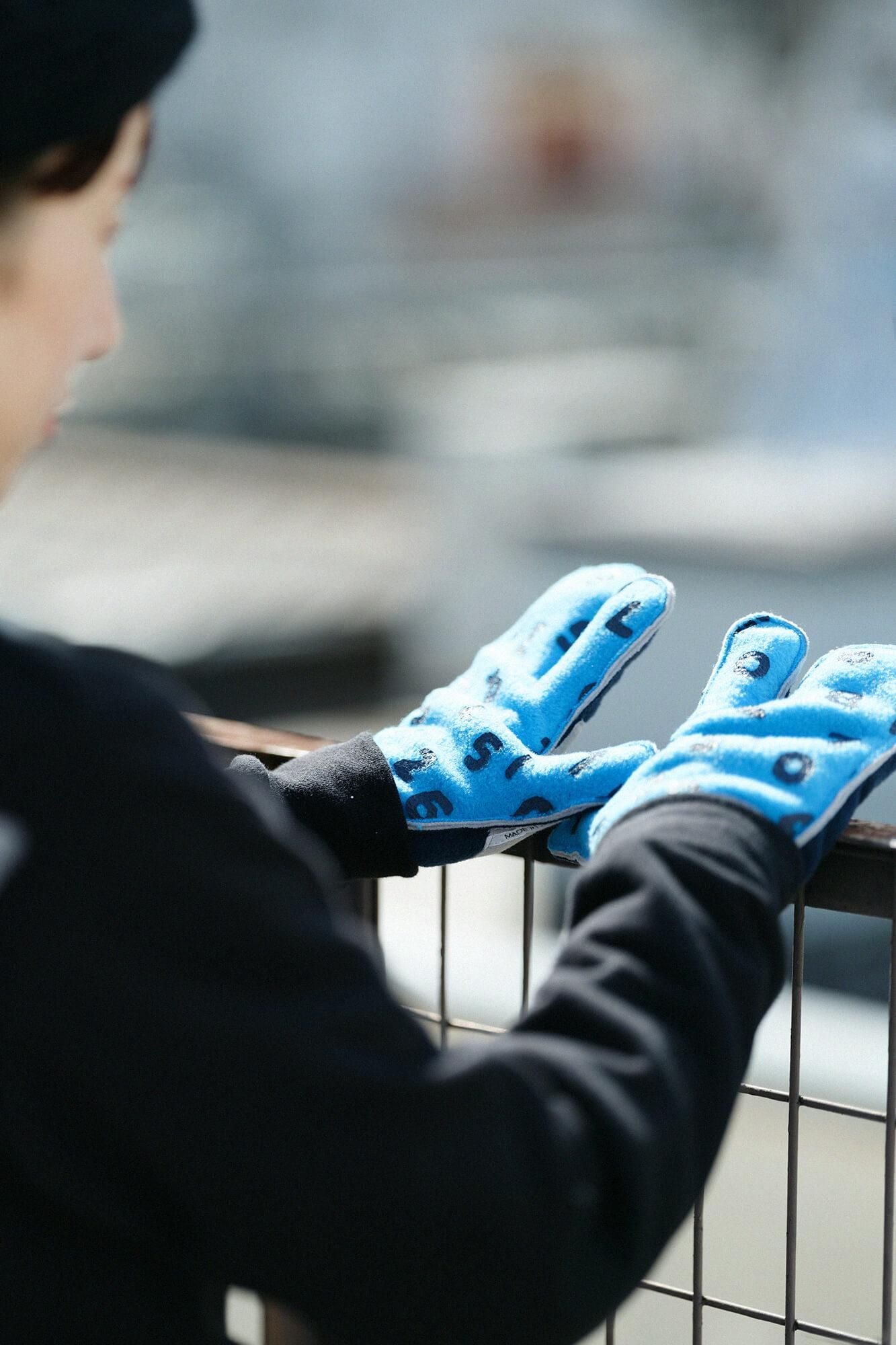 【net限定】あっちグローブ touch/SO-SU-U昆(こん) 上下(しょうか) 露草色(つゆくさいろ)