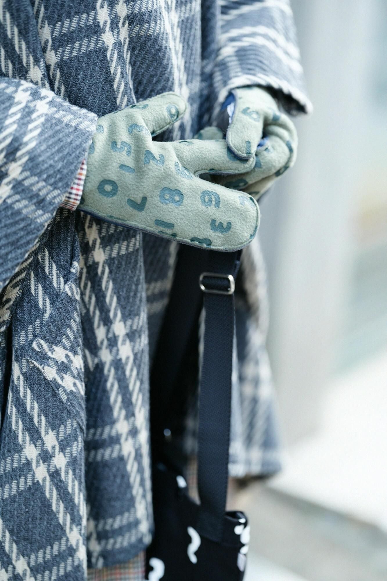 あっちグローブ touch/SO-SU-U昆(こん) 上下(しょうか) 加茂川鼠(かもがわねず)