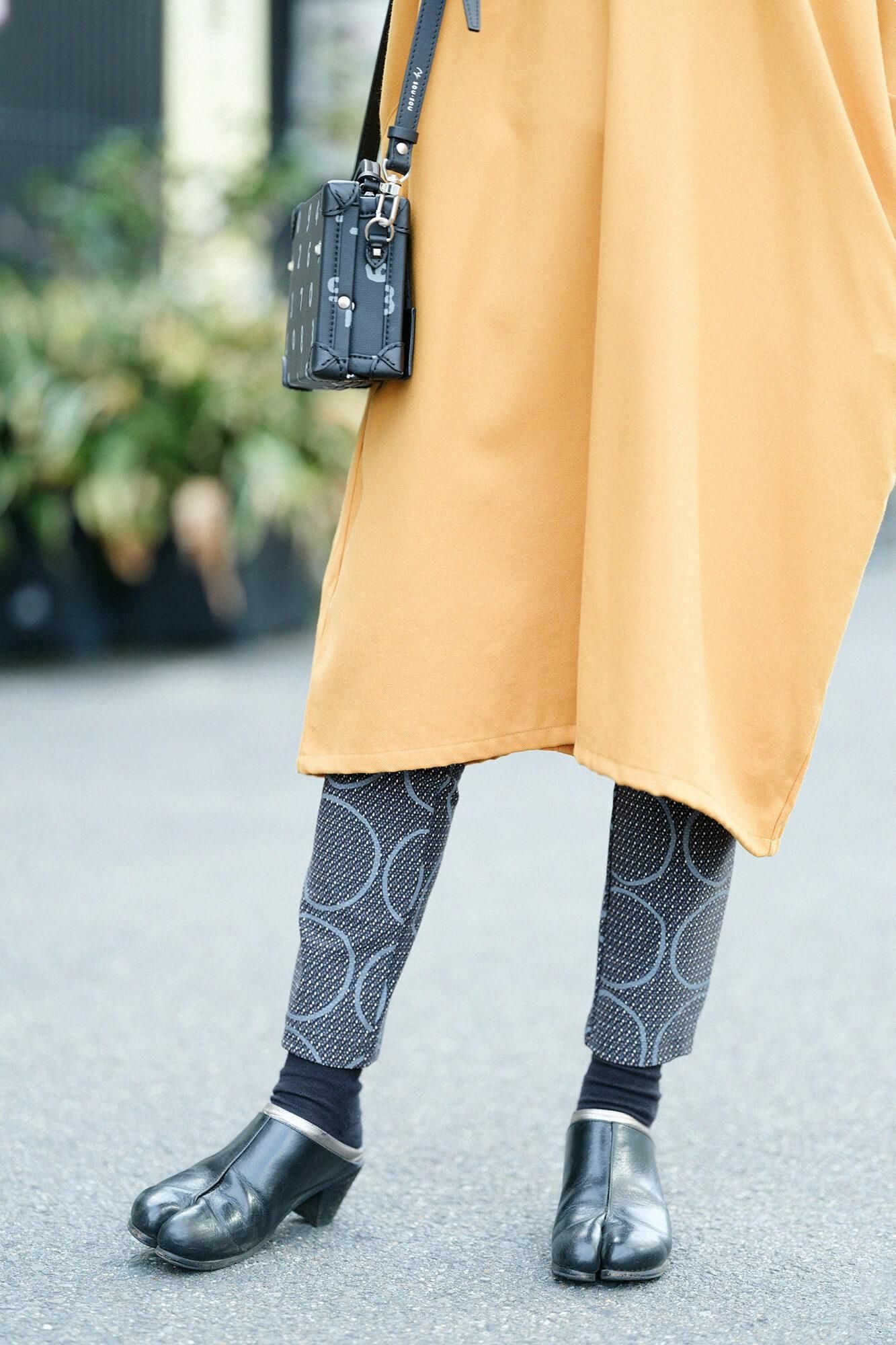 緹花 針織 菱小紋 窄版細腿褲/排圈圈