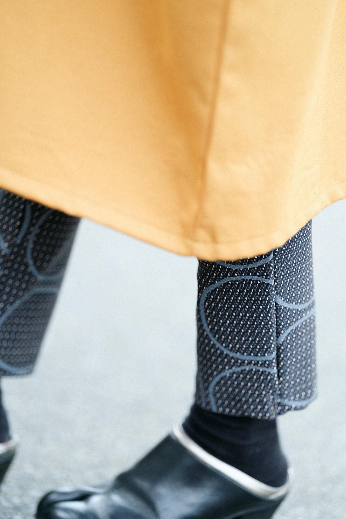 緹花 針織 菱小紋 窄版細腿褲/排圈圈