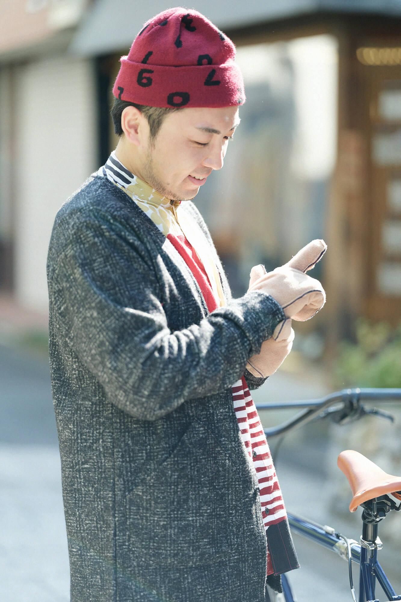 앗찌글러브 만지다/브라운베이지