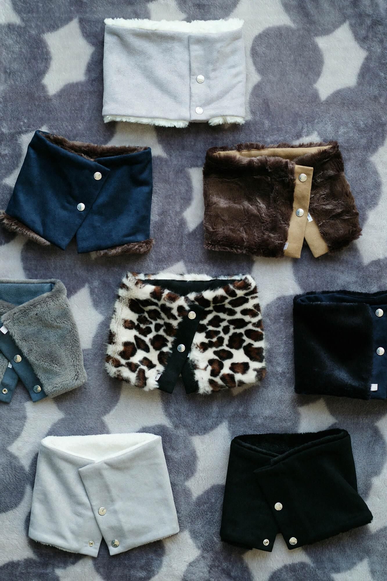 【預購】人造毛皮 雙面用短圍巾/黑色×豹紋(※預計於12月9日左右發貨)