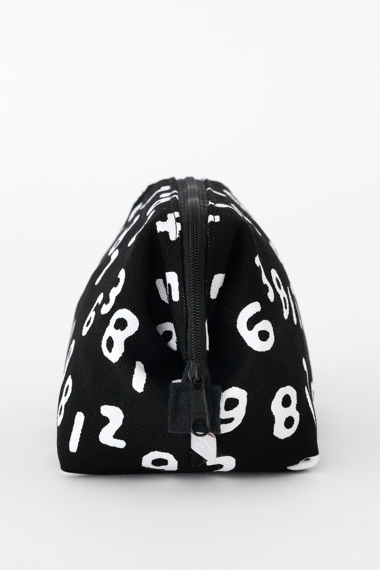 がまポーチ/SO-SU-U昆(こん) 濡羽色(ぬればいろ)