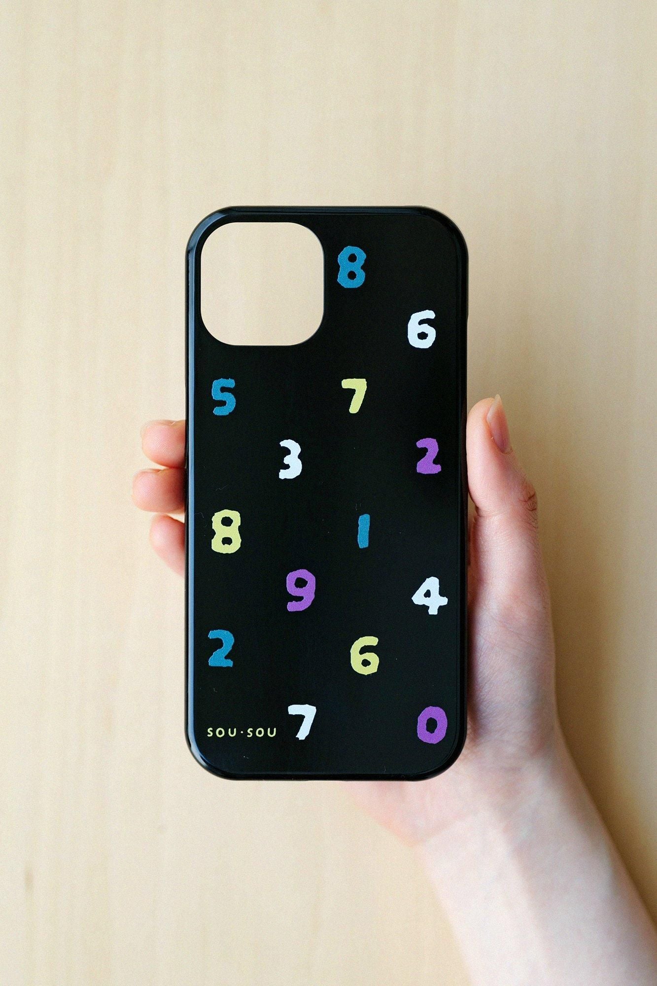 iPhone_15纺织品封面/so-su-u四女湿羽毛颜色(yotsumi namairo)