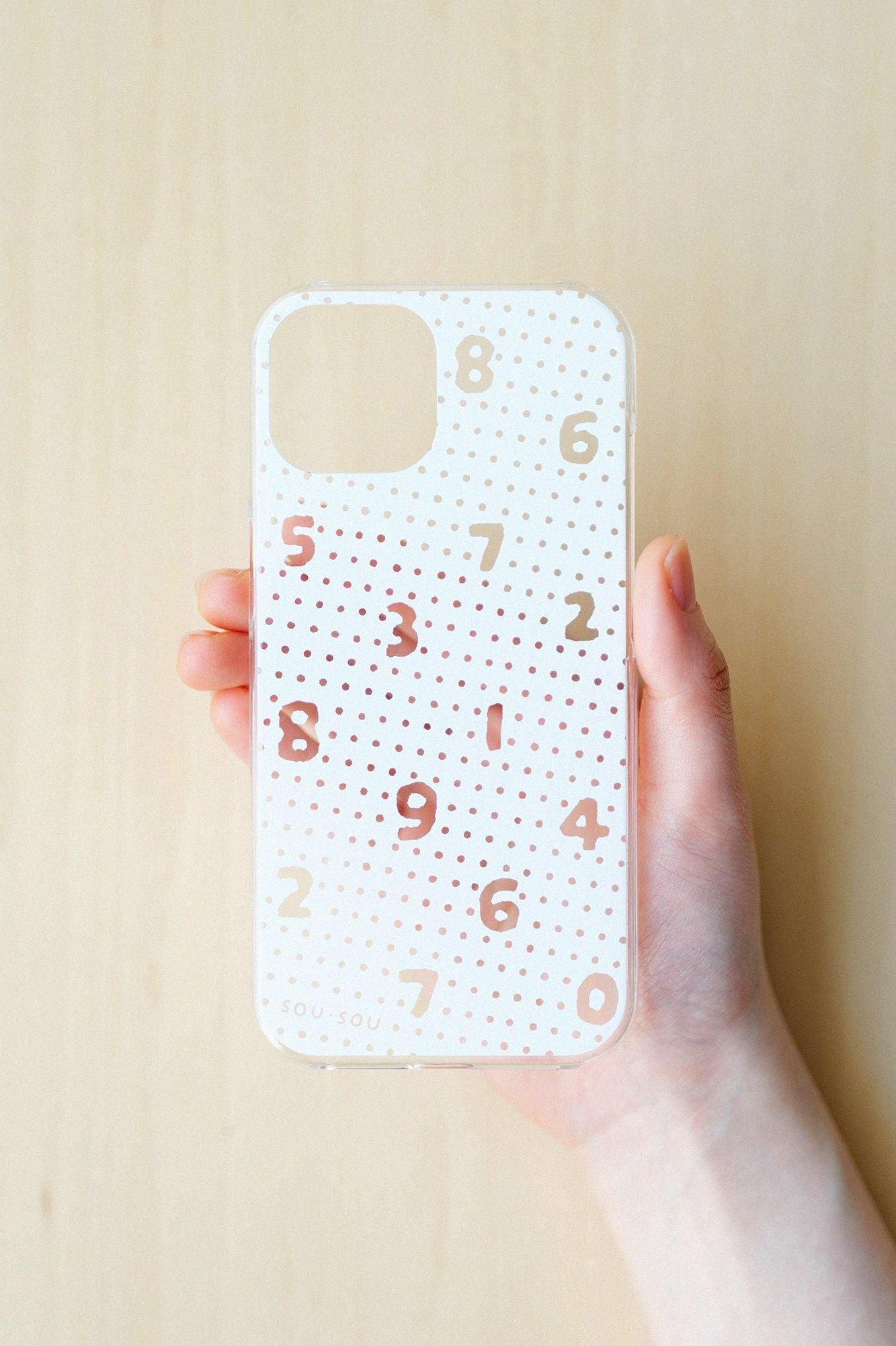 iPhone_15 couverture textile / so-su-u dans le brouillard