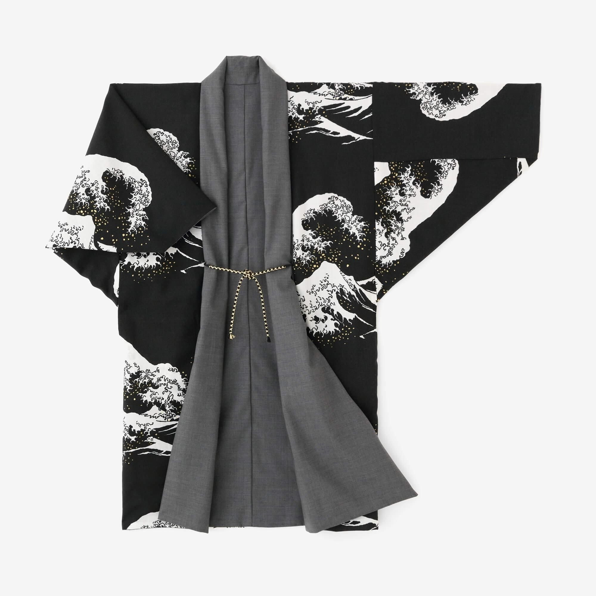 Reversible Combed Yarn × Muslin Wool Triangular Sleeve Coat / Dark Grey × Hokusai The Great Wave off Kanagawa-Recreation