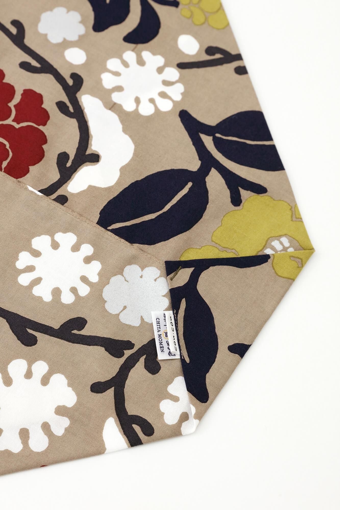 知多木綿 20/20 小巾折 穏(こはばおり おだやか)/雪持柳(ゆきもちやなぎ)に椿(つばき)