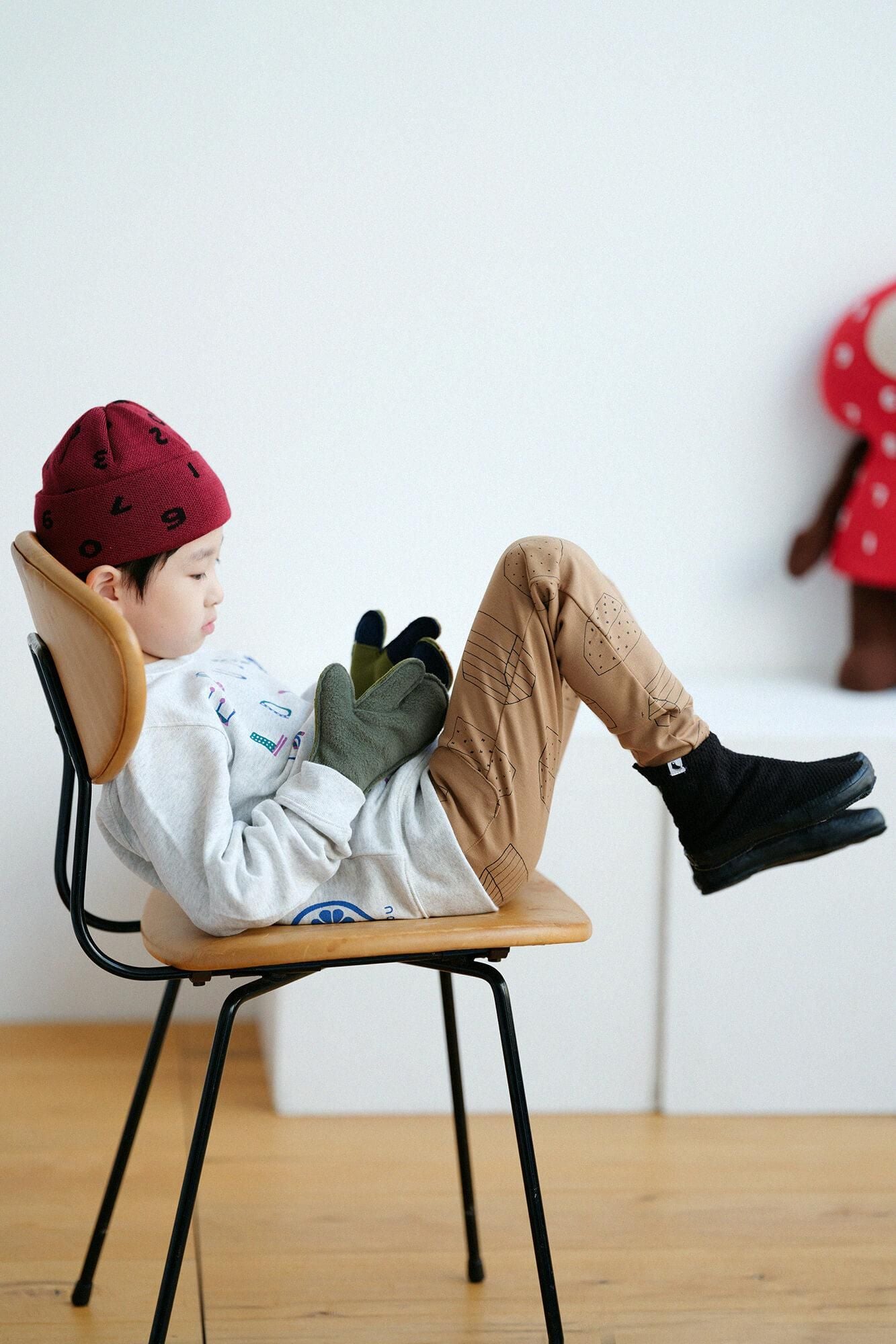 ●高密度棉針織 圖案細腿褲/家 聚落 黃土色