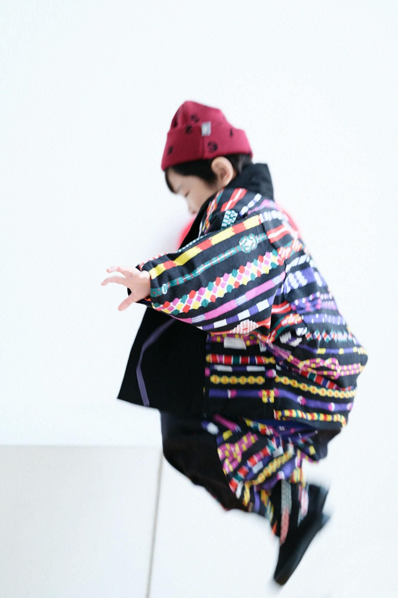 ● Chizimi Cotton 20/10 Triangular Sleeve Coat Short for Kids / Black x Braided Strings