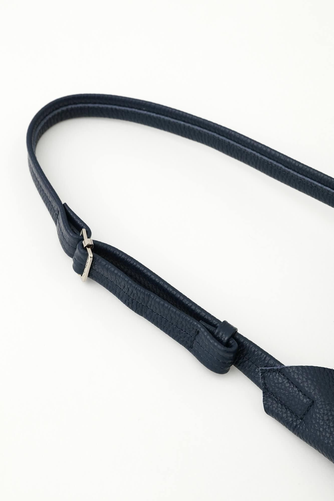 革穏(かわおだやか) 小(しょう) しぼ/紺青(こんじょう)