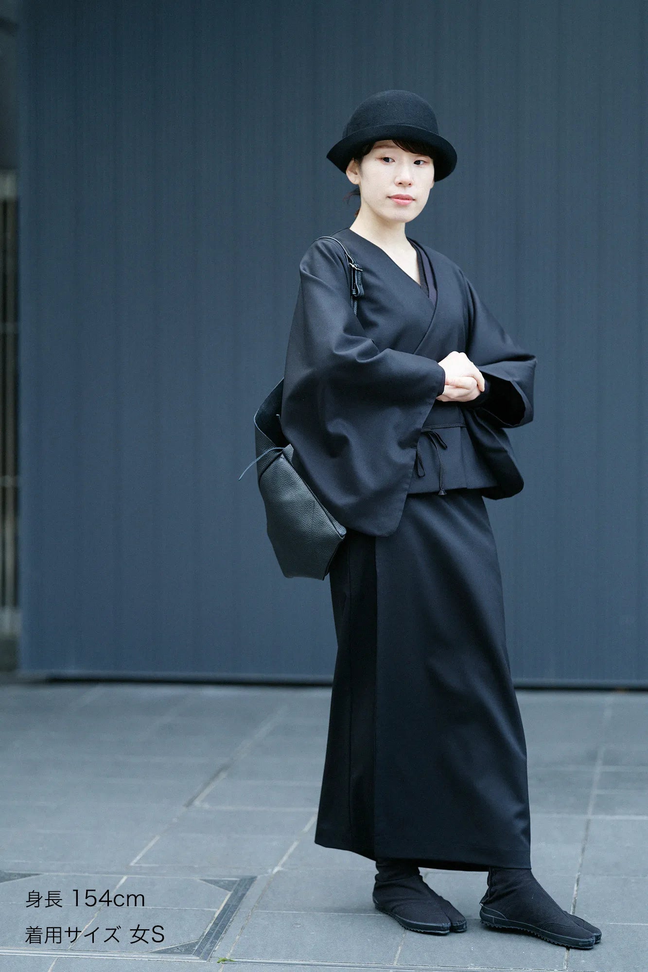 42双 梳毛(そもう) 小袖寛衣(こそでかんい) 袷(あわせ)/濡羽色(ぬればいろ)