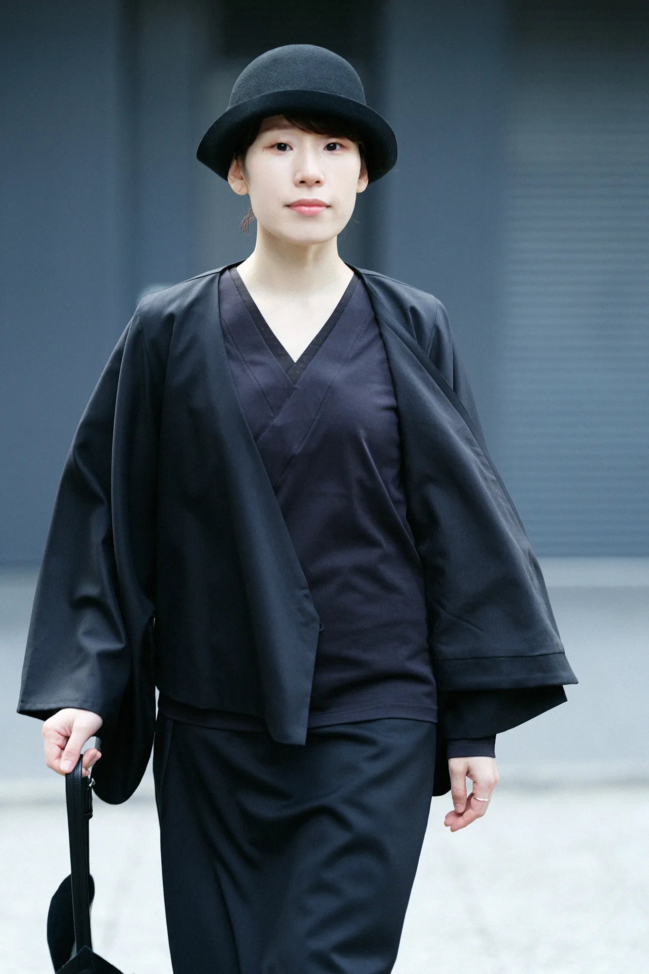 42双 梳毛(そもう) 小袖寛衣(こそでかんい) 袷(あわせ)/濡羽色(ぬればいろ)