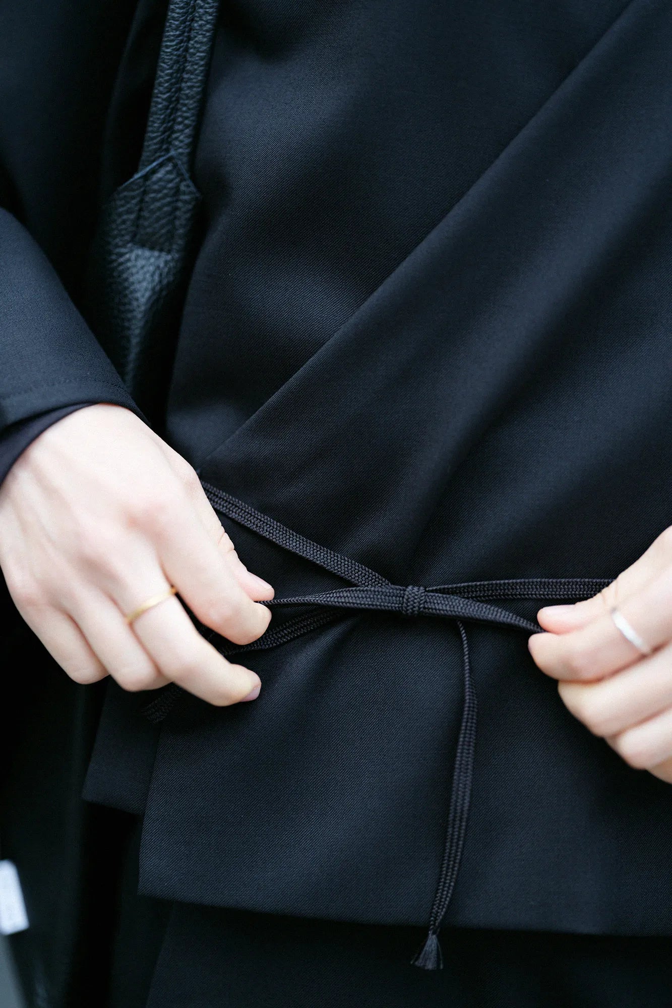 42双 梳毛(そもう) 小袖寛衣(こそでかんい) 袷(あわせ)/濡羽色(ぬればいろ)