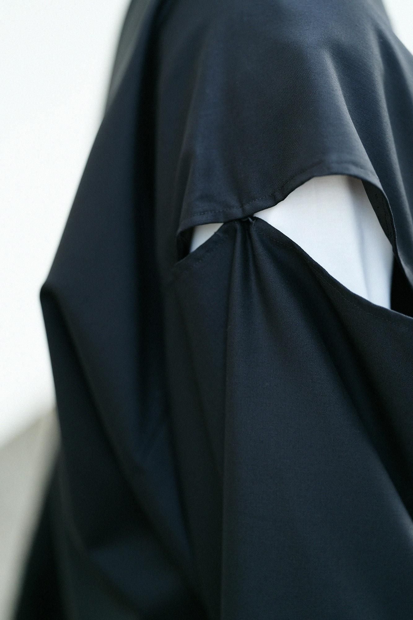 42双 梳毛(そもう) 風靡羽織(ふうびばおり) 透かし宮中袖(きゅうちゅうそで) 袷(あわせ)/濡羽色(ぬればいろ)