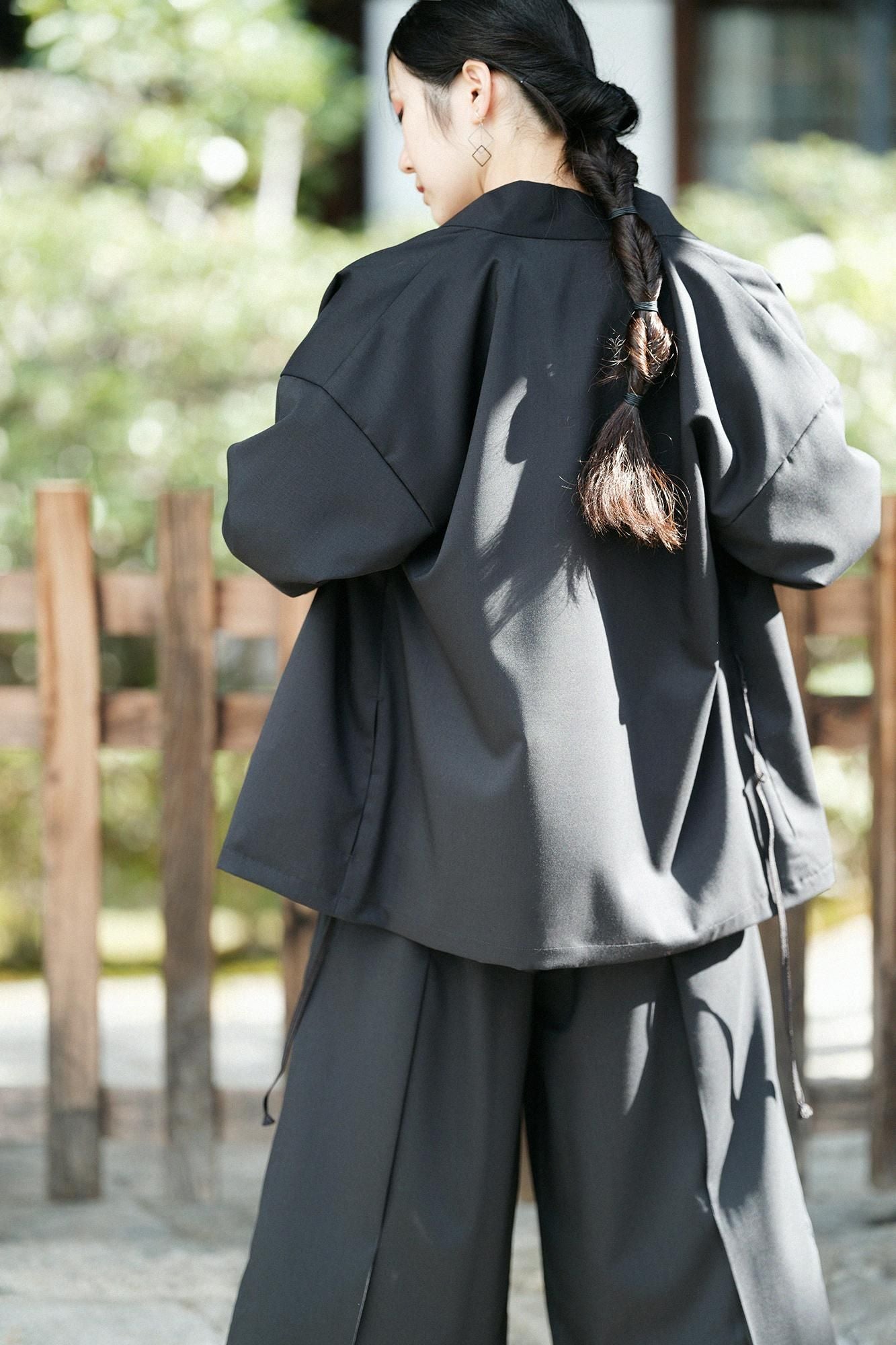 42双 梳毛(そもう) 鉄砲袖羽織(てっぽうそでばおり)/濡羽色(ぬればいろ)